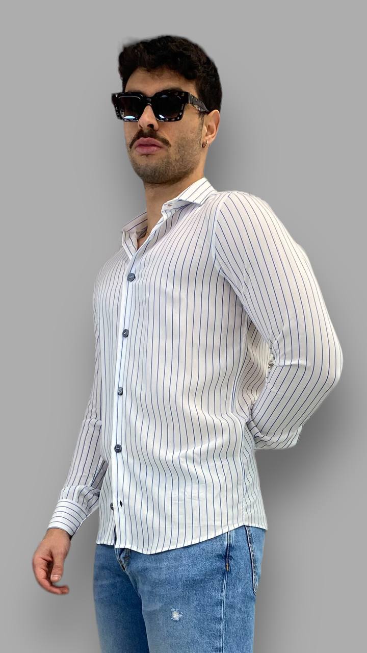 CAMICIA A RIGHE STRETTE IN VISCOSA CON BOTTONI EFFETTO LEGNO - REGULAR FIT