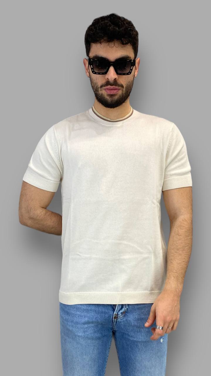 T-SHIRT BASIC IN FILO CON PROFILO AL COLLO IN CONTRASTO - POLSINI E VITA ELASTICIZZATI - SLIM FIT