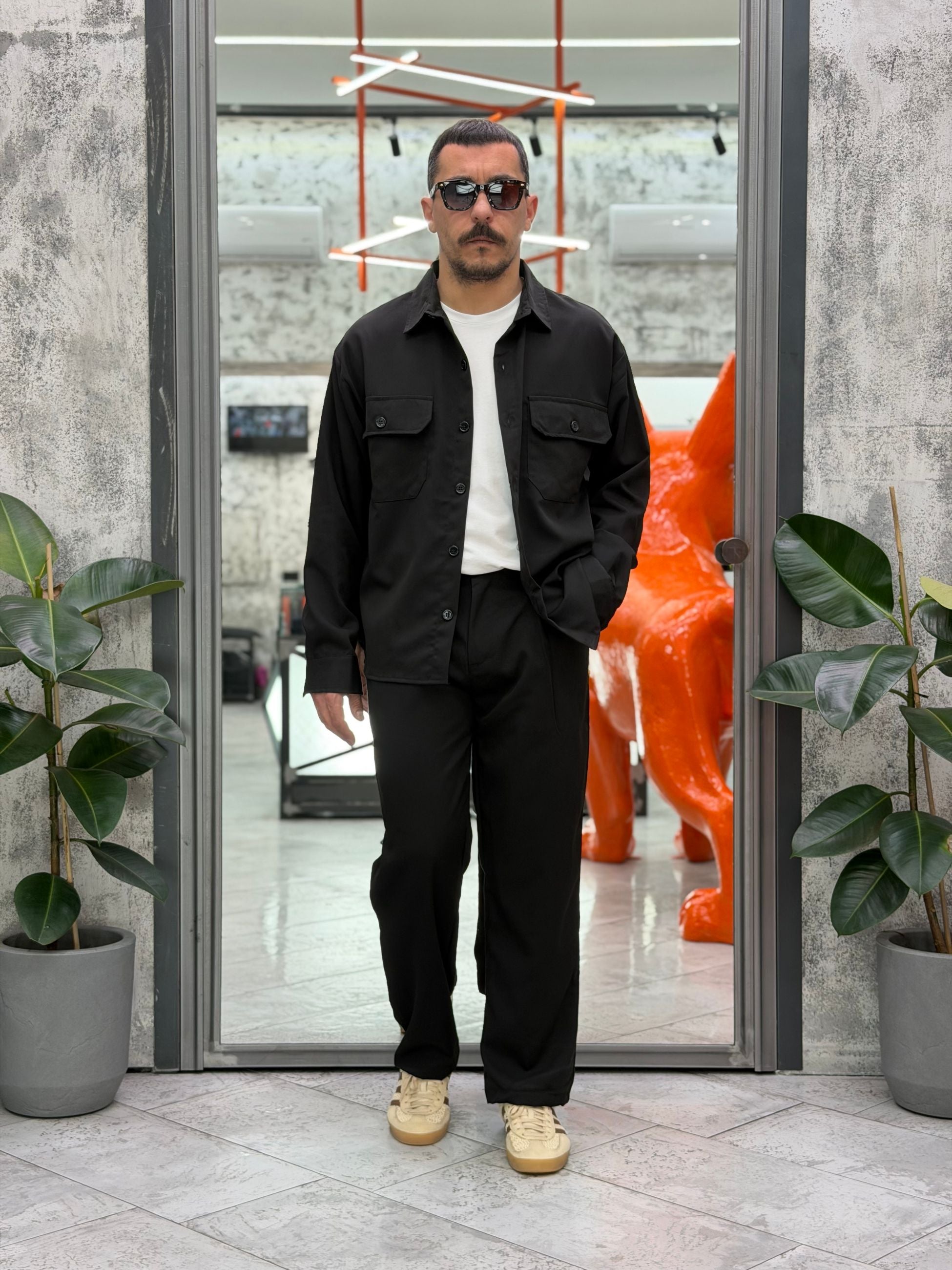 COORDINATO IBIZA CON OVERSHIRT E PANTALONE RELAXED CORIBZ.NER