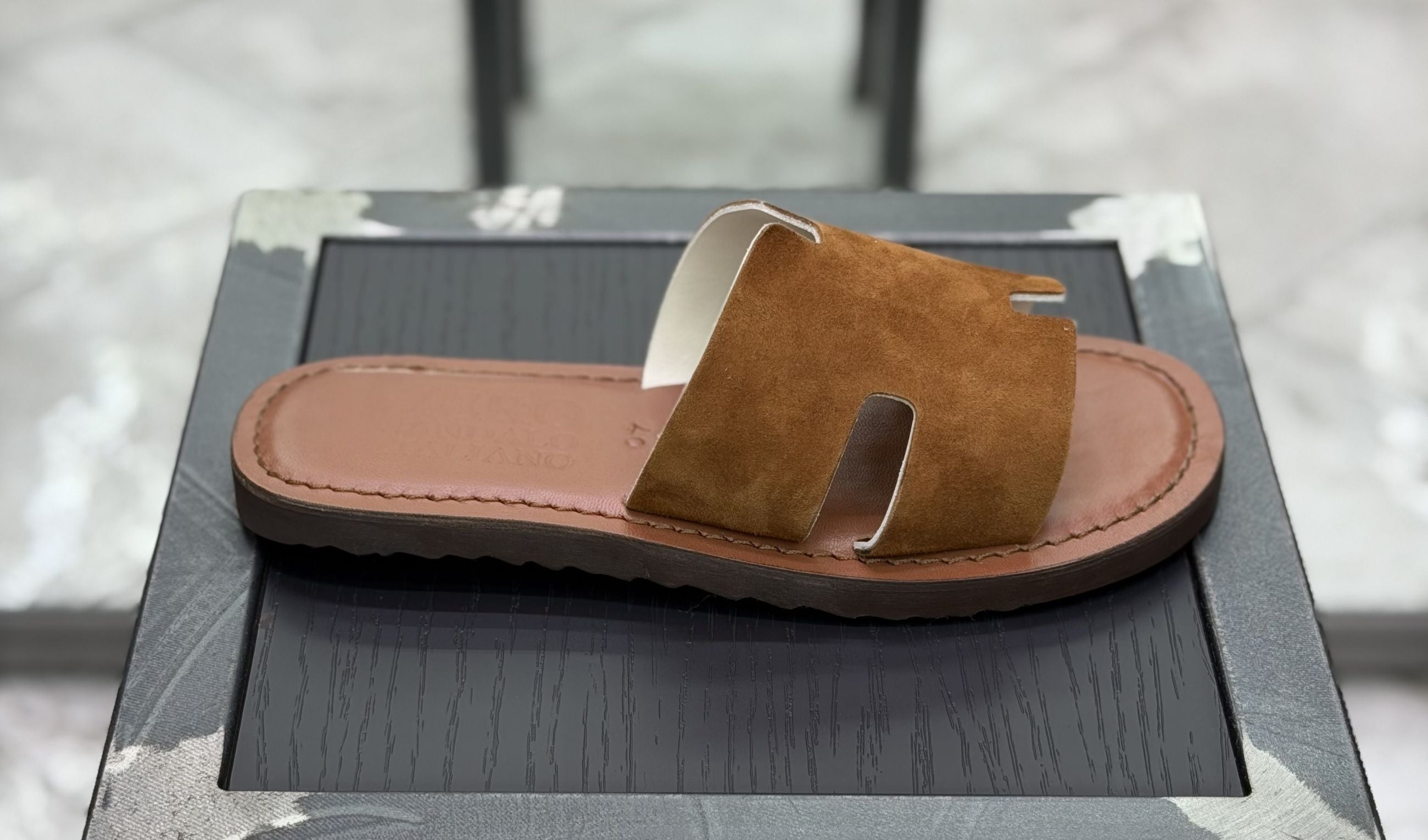 SANDALO IN PELLE MODELLO HERMES SANH25.TAB