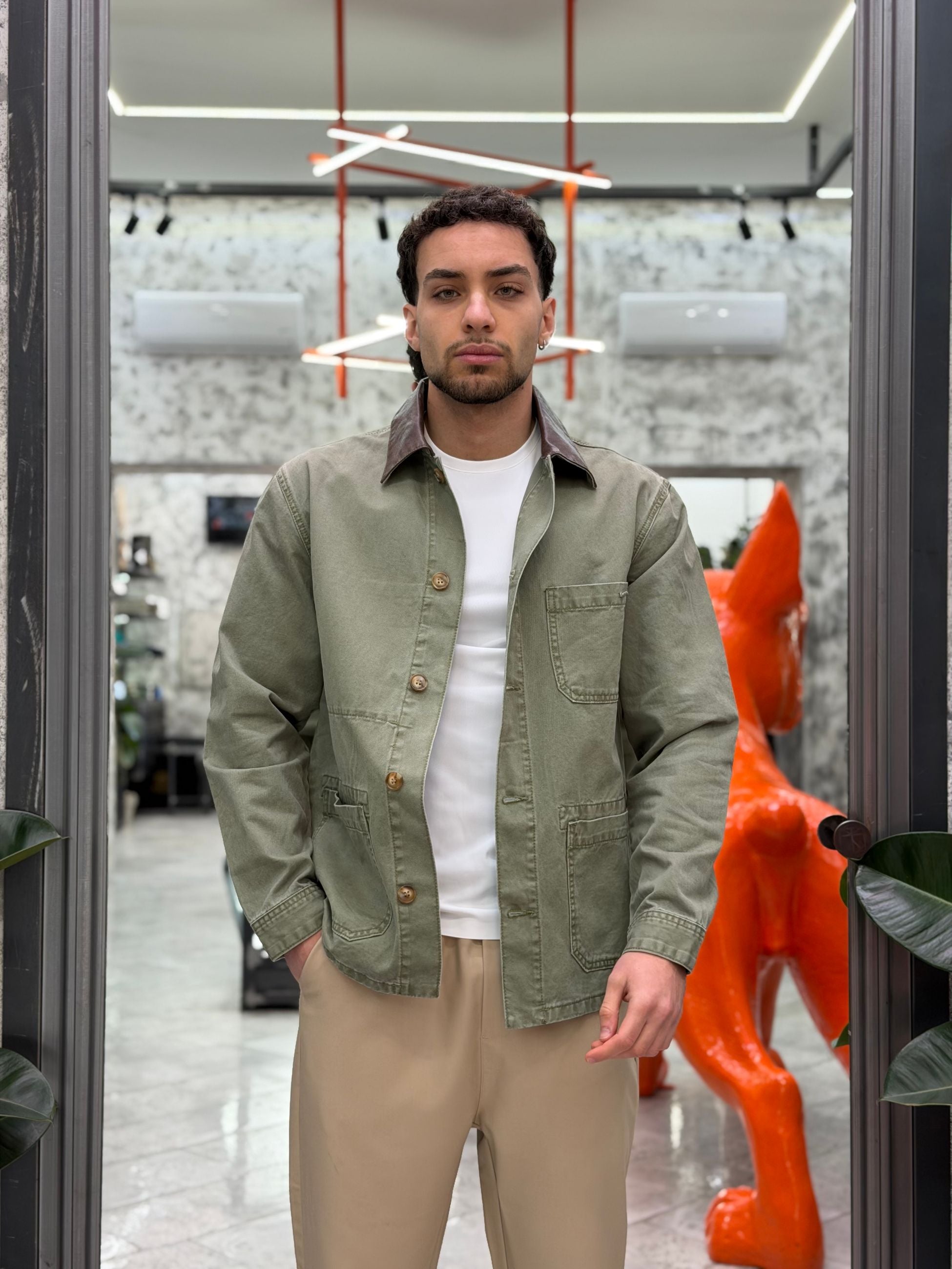 OVERSHIRT IN DENIM MODELLO BARBOUR  TAGLIO GIACCA CON TASCHE A TOPPA E COLLETTO IN ECOPELLE - REGULAR FIT GL2537YH.VER