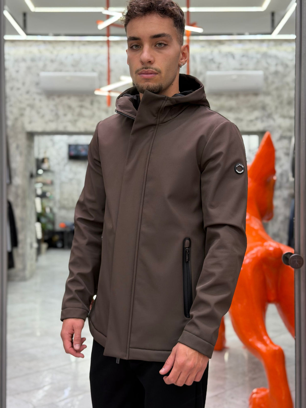PARKA CORTO IN TESSUTO SOFTSHELL ANTIPIOGGIA E ANTIVENTO - REGULAR FIT MK9940016.MOR