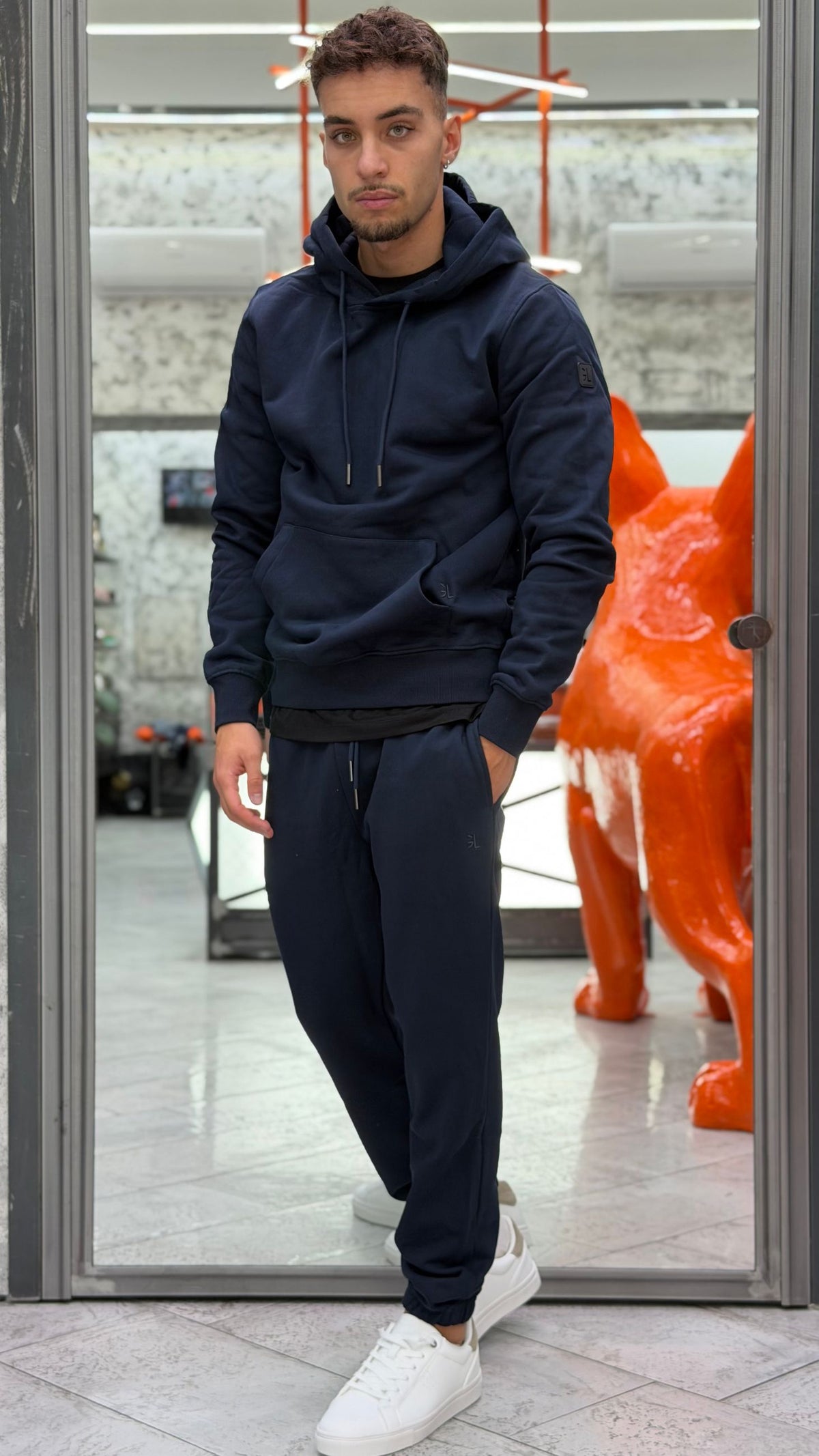 FELPA BASIC DA COMPLETO CON CAPPUCCIO E TASCONE FRONTALE - REGULAR FIT GL2242F-F26.BLU