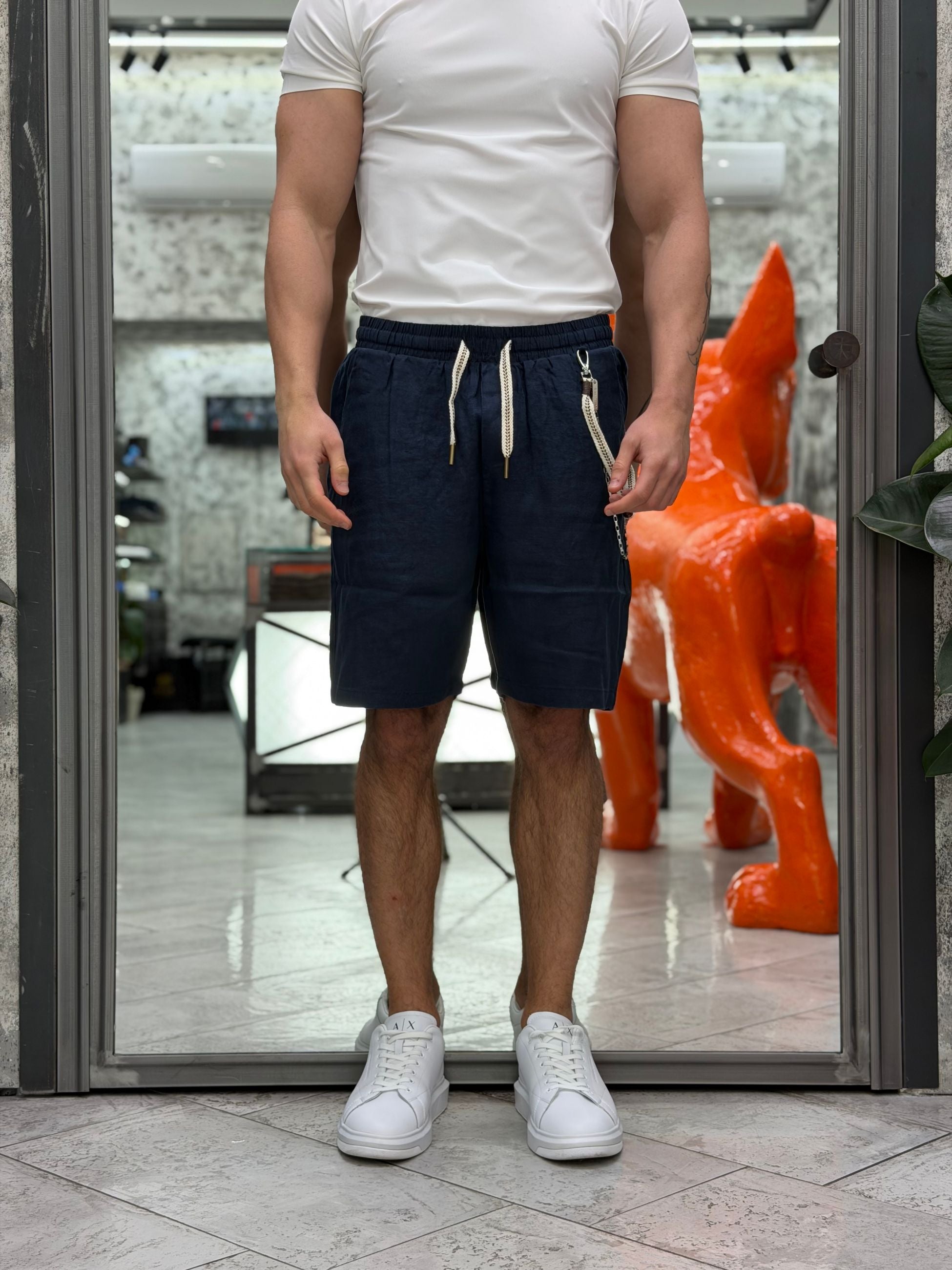 BERMUDA IN 100% PURO LINO CON LACCIO E ACCESSORIO CATENA REMOVIBILE - REGULAR FIT FJ3269-S26.BLU