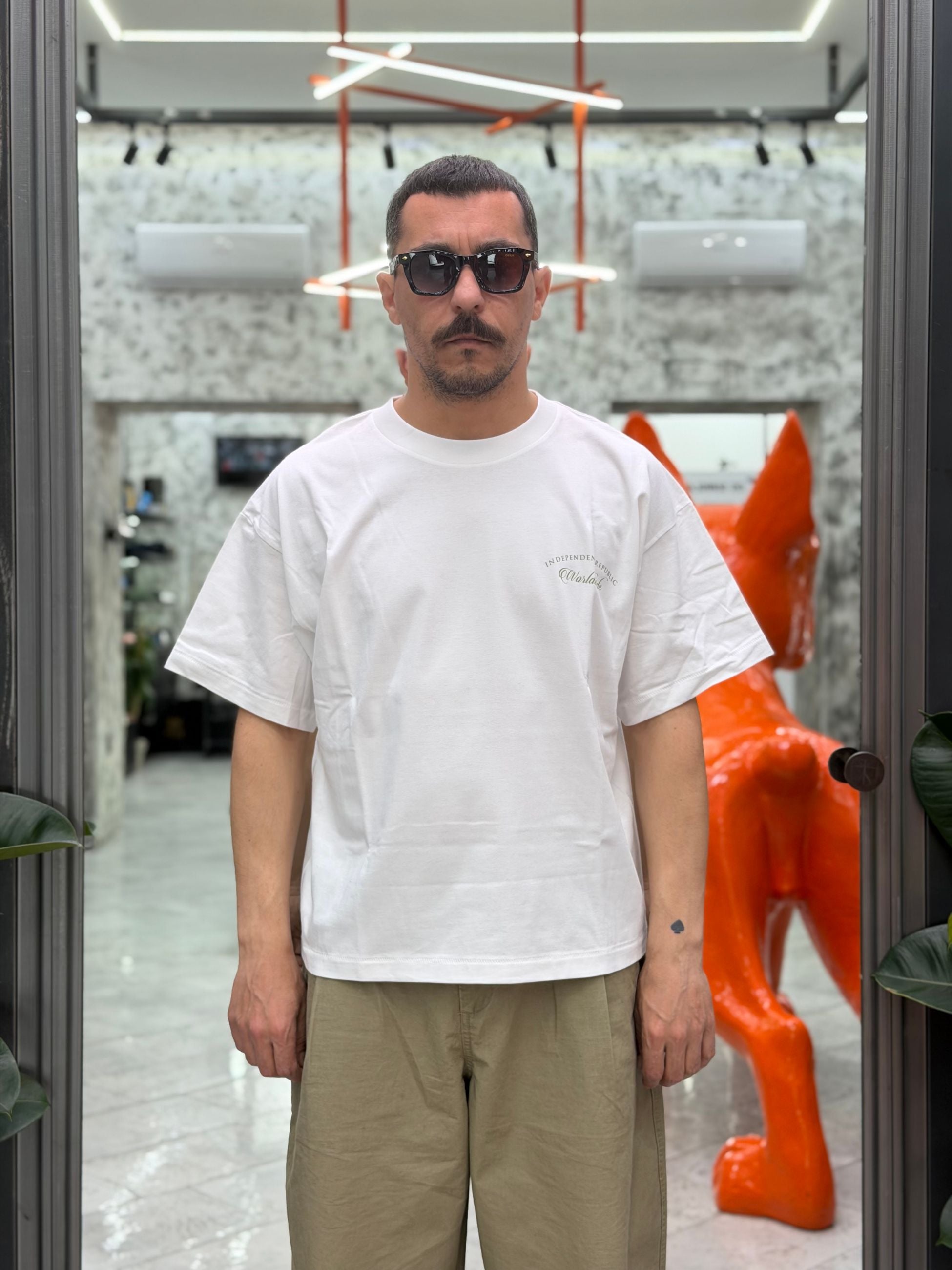 T-SHIRT MARRAKECH BOXY/CROPPED FIT CON STAMPA SUL RETRO MARRAKECH.BIA