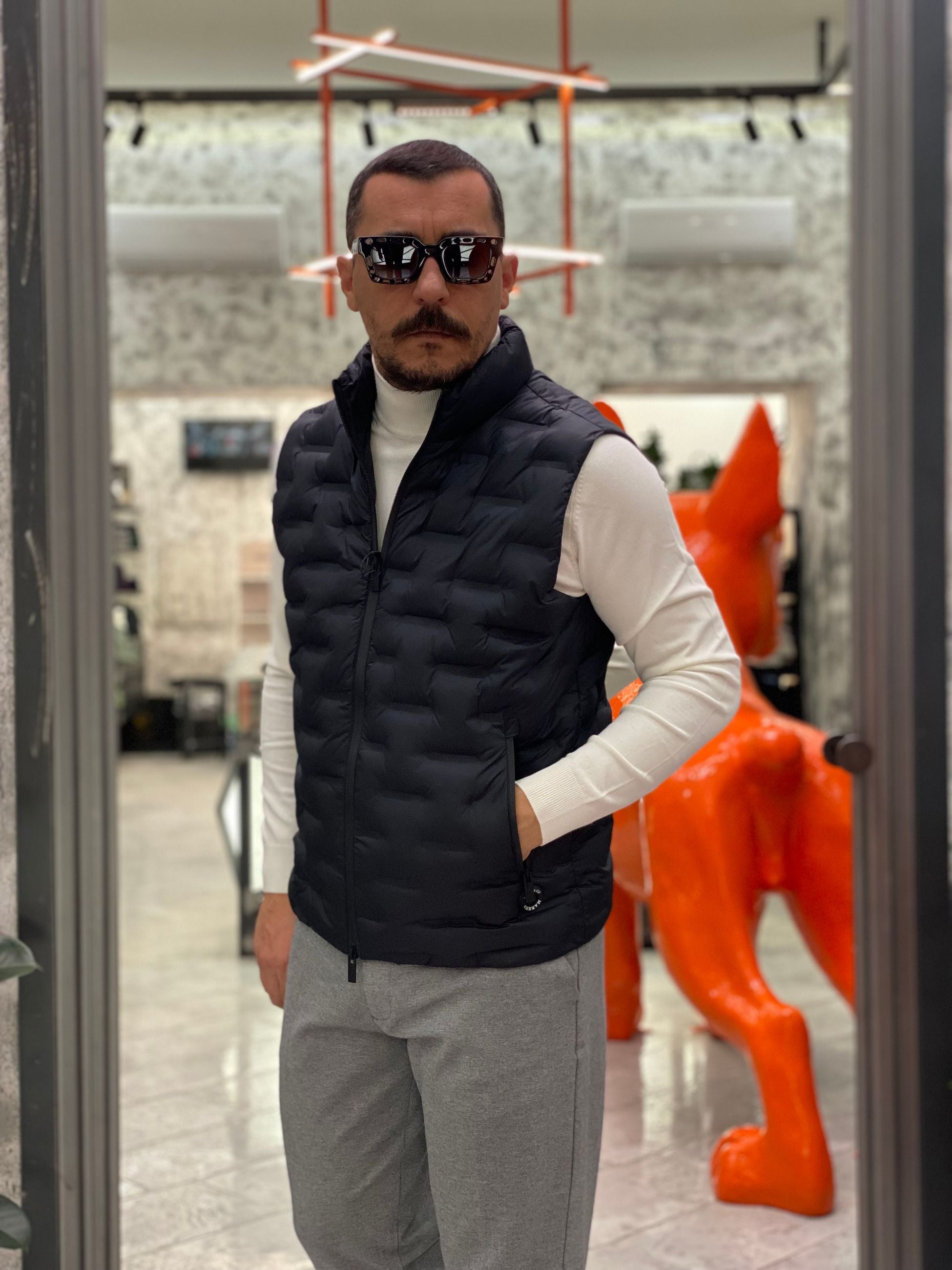 GIUBBINO SMANICATO LUPETTO TRAPUNTATO IN TESSUTO SOFTSHELL STRETCH - REGULAR FIT MK9940026.NER