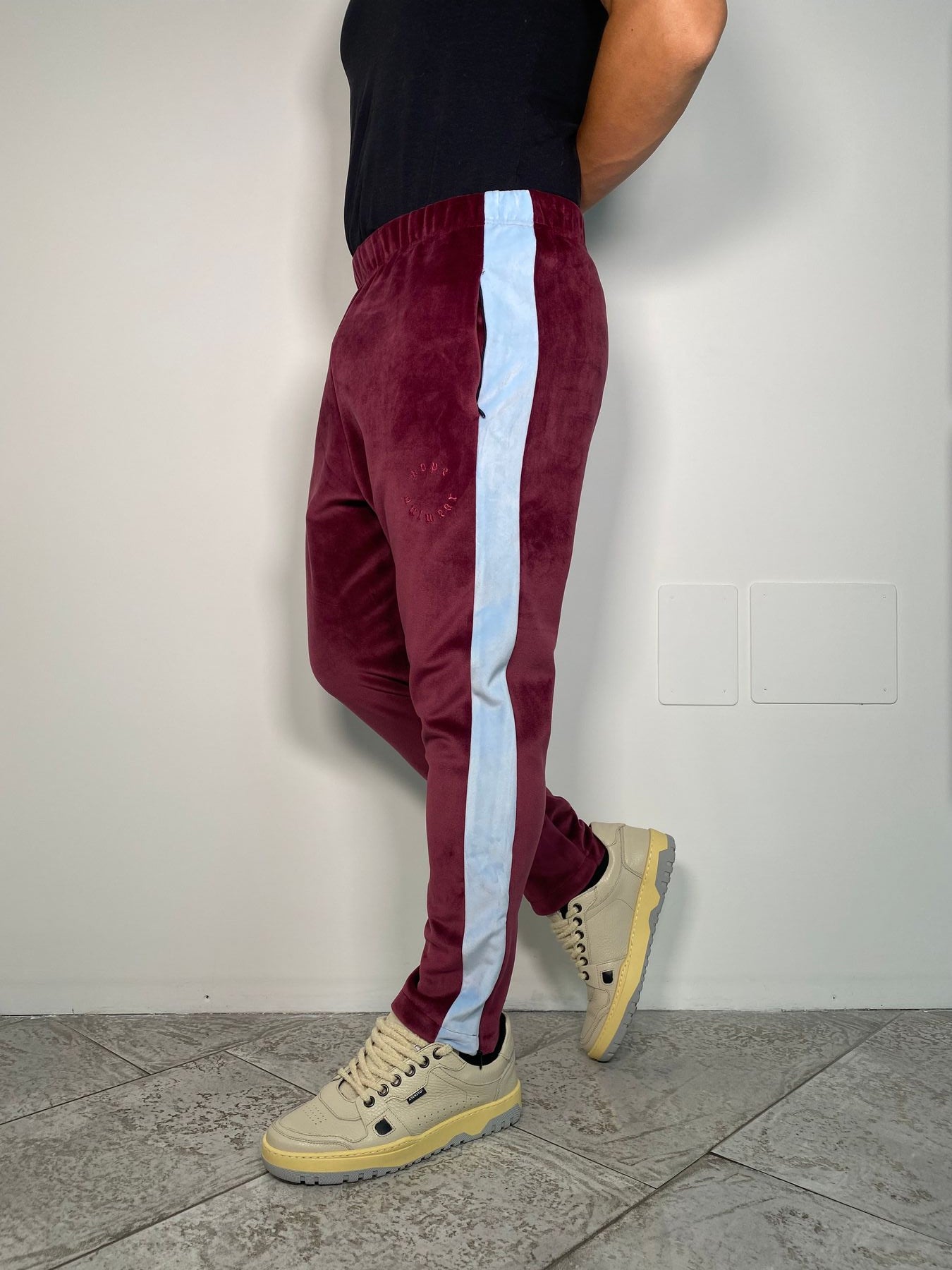 PANTALONE IN VELLUTO CON BANDA LATERALE IN CONTRASTO E ZIP ALLA CAVIGLIA - REGULAR FIT