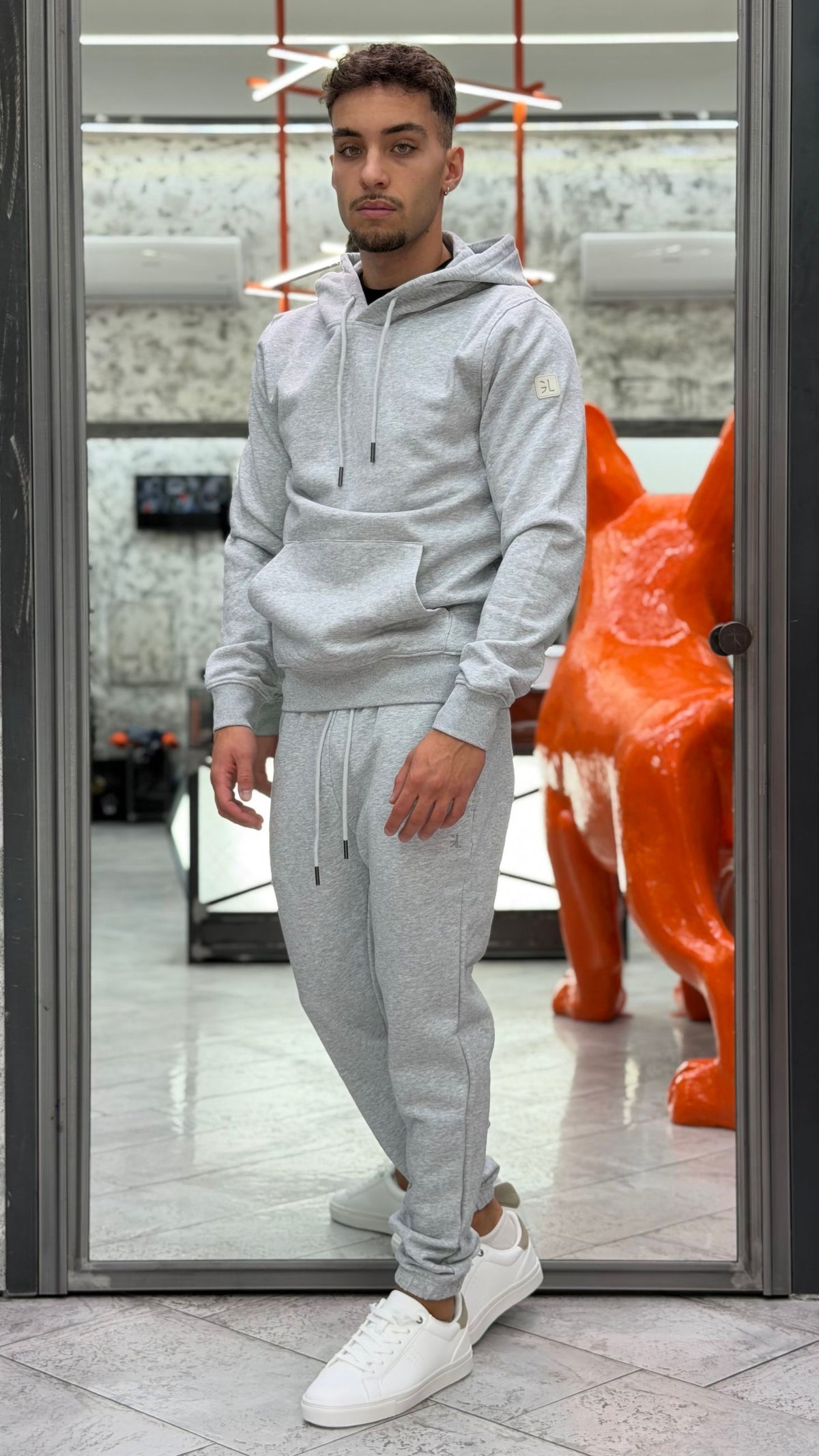 FELPA BASIC DA COMPLETO CON CAPPUCCIO E TASCONE FRONTALE - REGULAR FIT GL2242F-F26.LGR