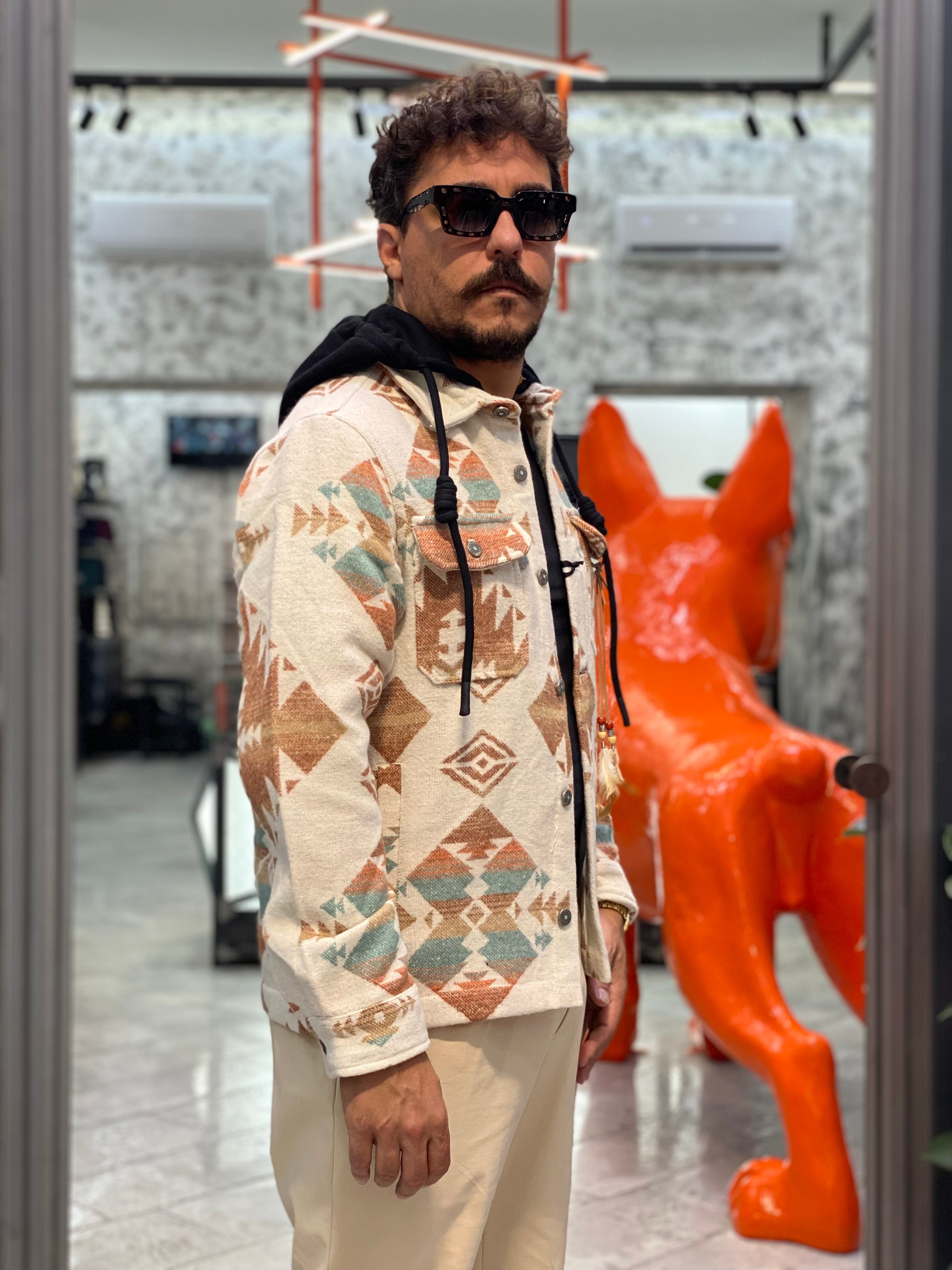 OVERSHIRT AZTECO IN MISTO COTONE CON COLLETTO CLASSICO E CAPPUCCIO REMOVIBILE - REGULAR FIT M252276-30