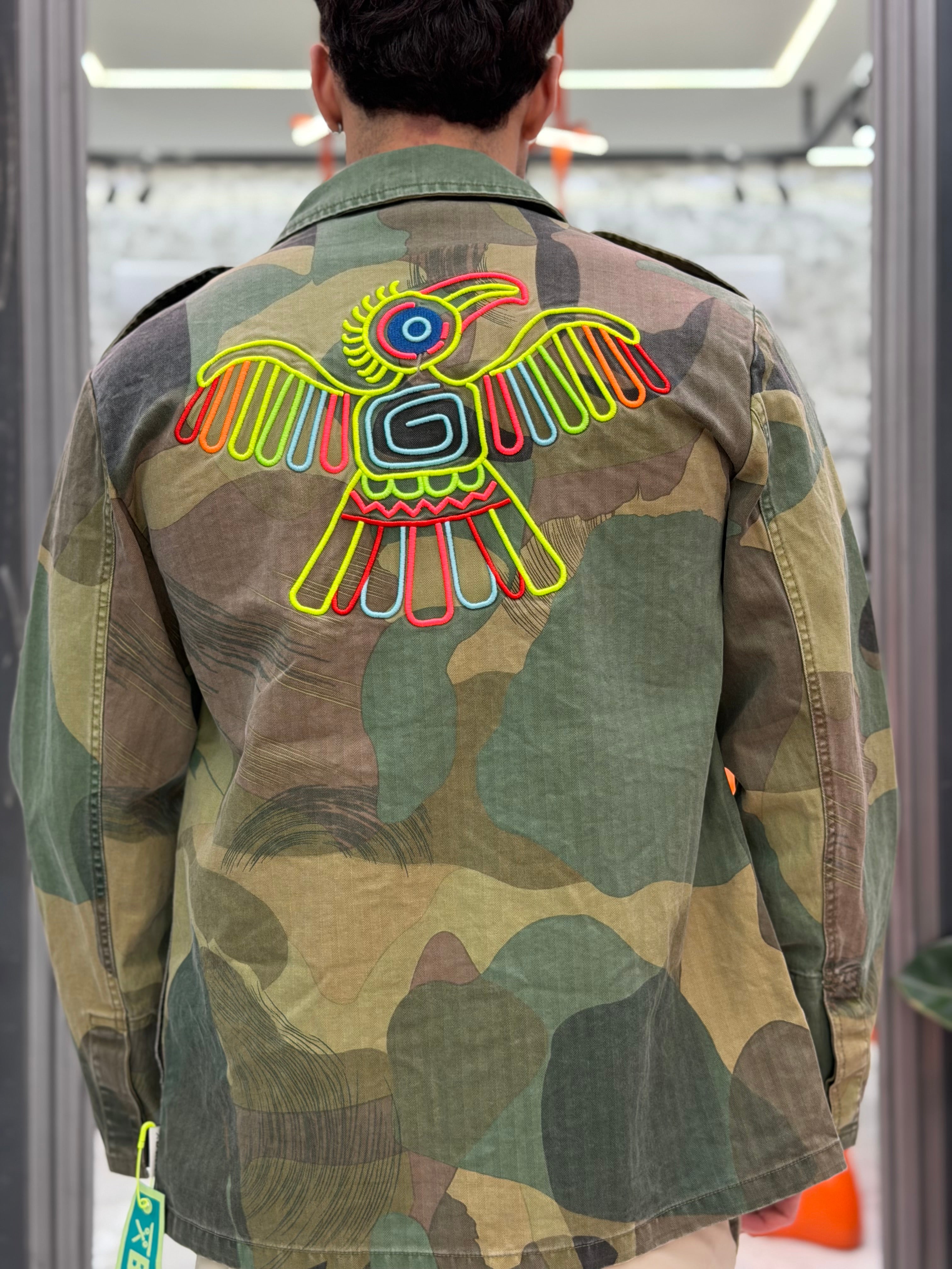OVERSHIRT CAMOUFLAGE MANICA LUNGA CON RICAMI AZTECHI COLORATI - RELAXED FIT M-261284