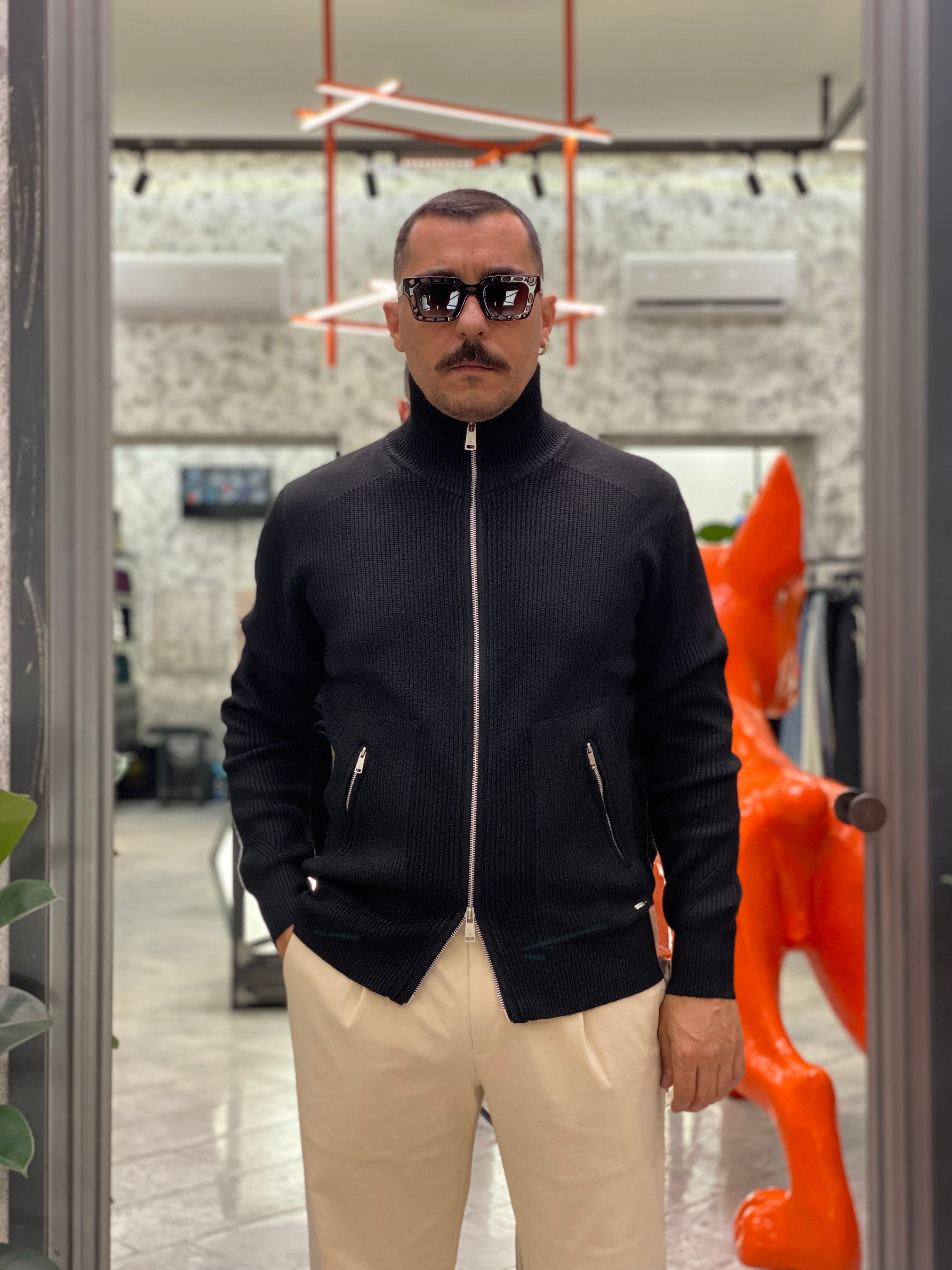 MAGLIA APERTA CON ZIP E TASCHE ZIPPATE - REGULAR FIT GL35051-F25.NER