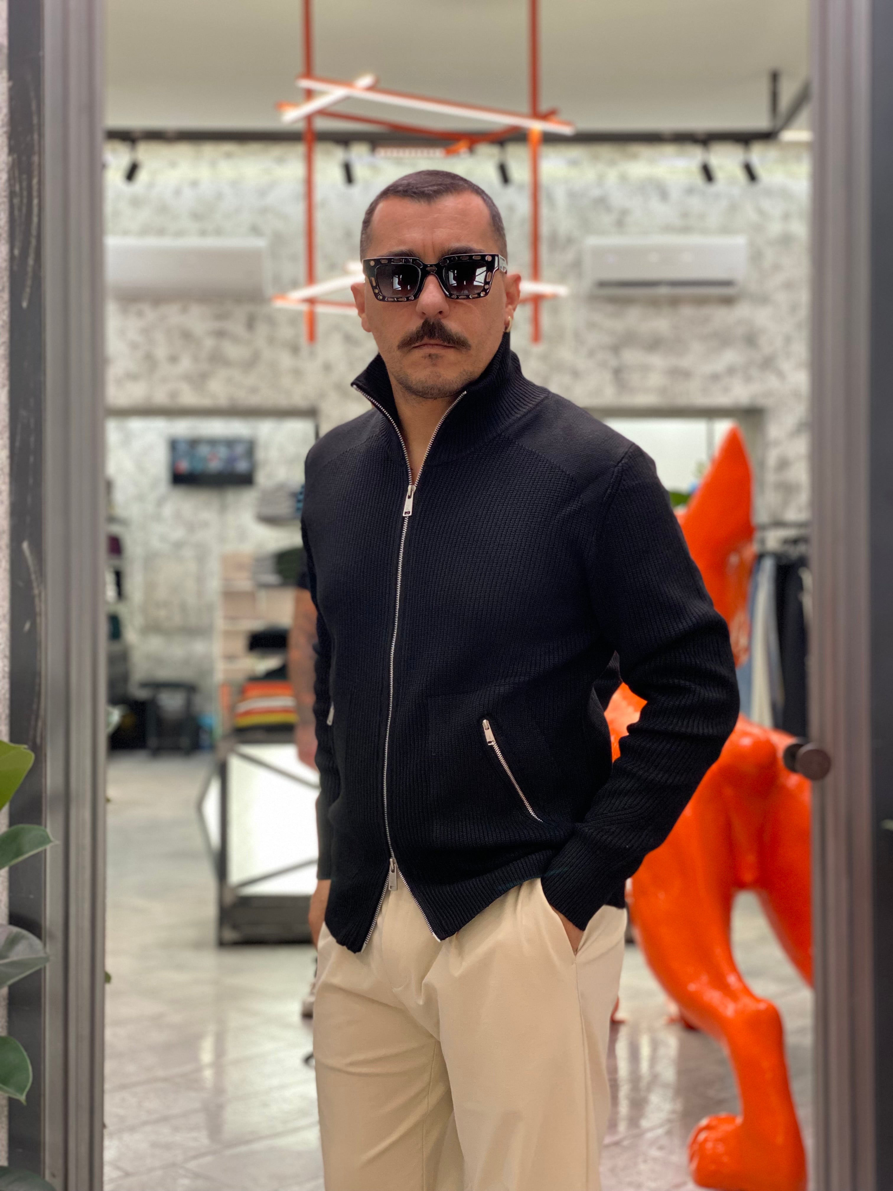 MAGLIA APERTA CON ZIP E TASCHE ZIPPATE - REGULAR FIT GL35051-F25.NER