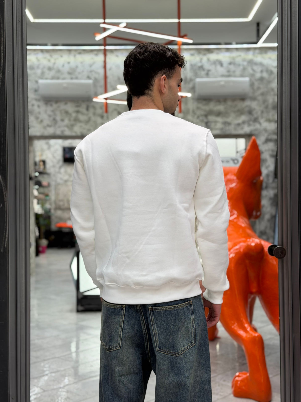 FELPA GIROCOLLO CON RICAMO CORTINA - REGULAR FIT M-262093