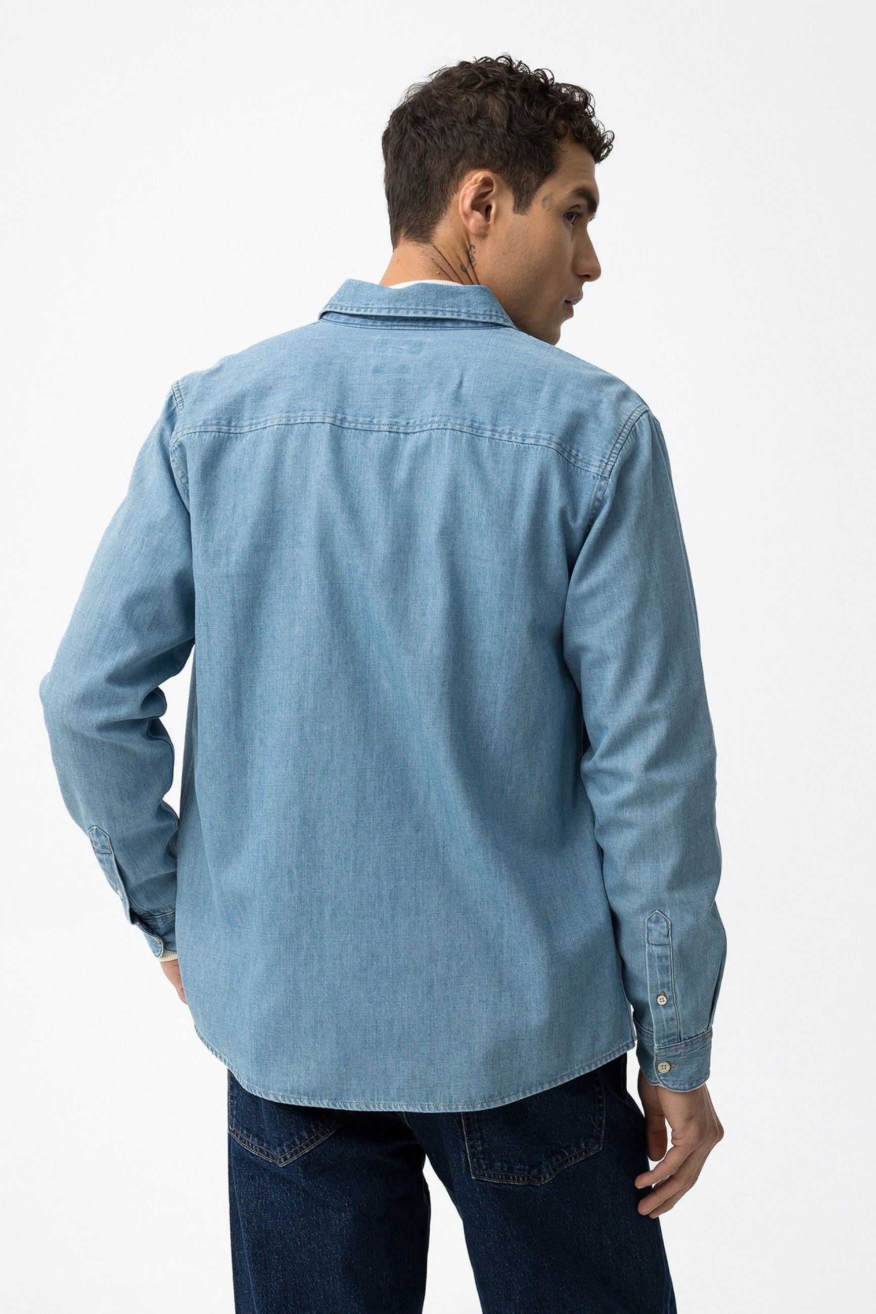 CAMICIA PAIGE IN DENIM LEGGERO CON TASCA LATO CUORE - REGULAR FIT 10062464.DENC