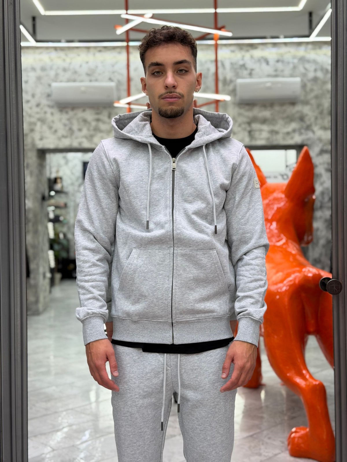 FELPA APERTA CON ZIP E CAPPUCCIO  - REGULAR FIT GL2243F-F26.GRI