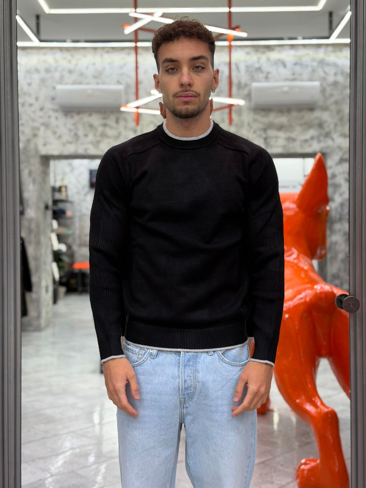 MAGLIA GIROCOLLO IN MORBIDA VISCOSA CON PROFILI IN CONTRASTO - REGULAR FIT MI3364SS.NER