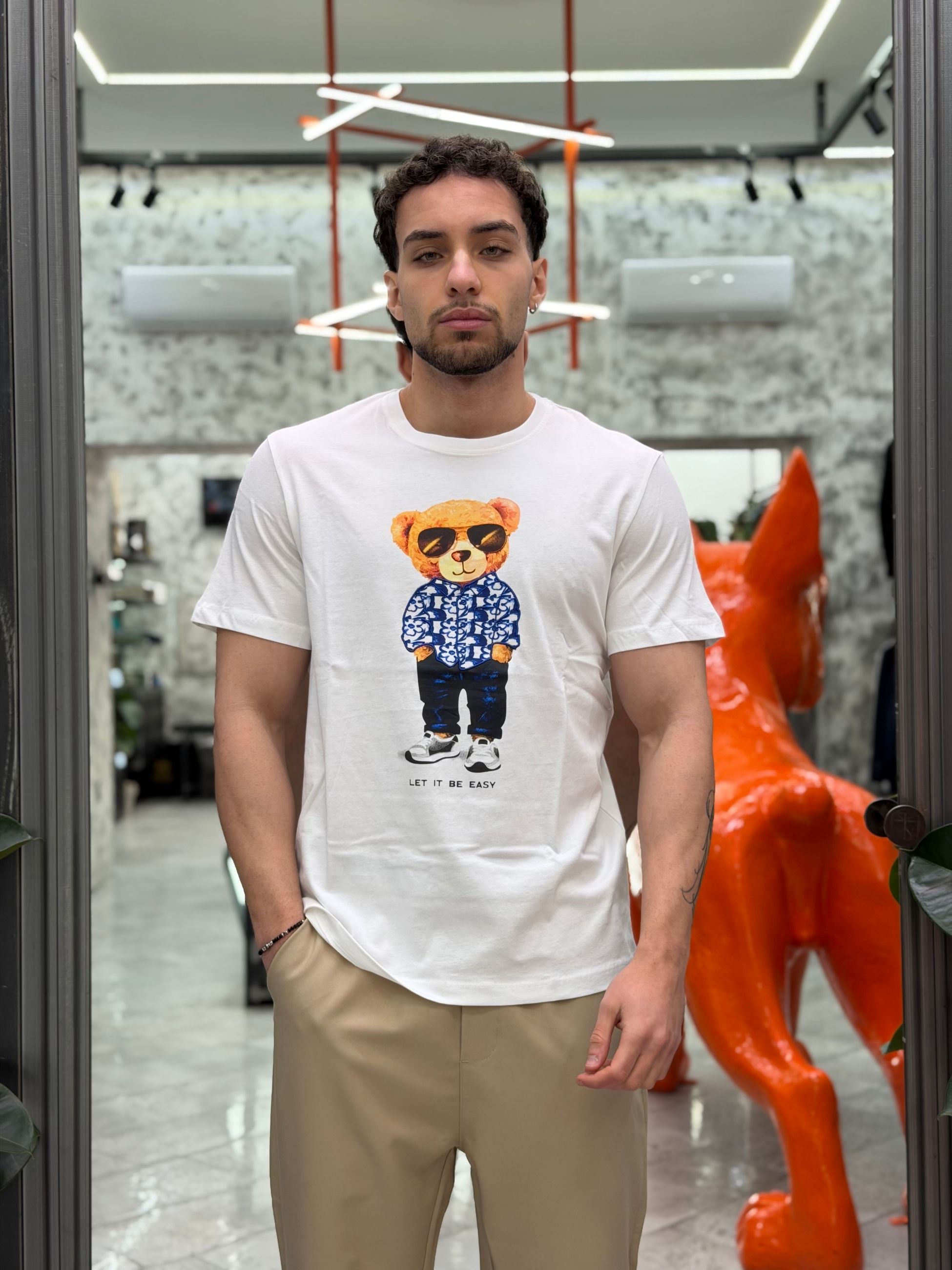 T-SHIRT IN 100% COTONE CON STAMPA TEDDY RICAMATA - REGULAR FIT 26S32TG