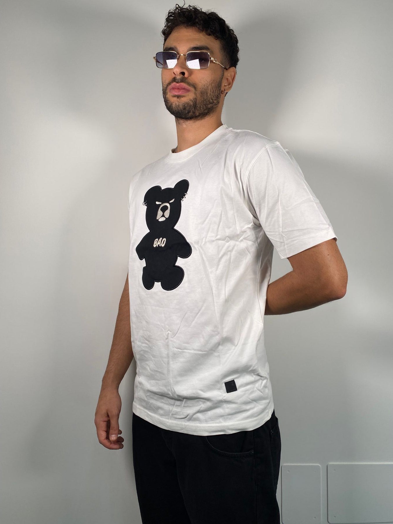 T-SHIRT CON APPLICAZIONE TEDDY BAD - REGULAR FIT