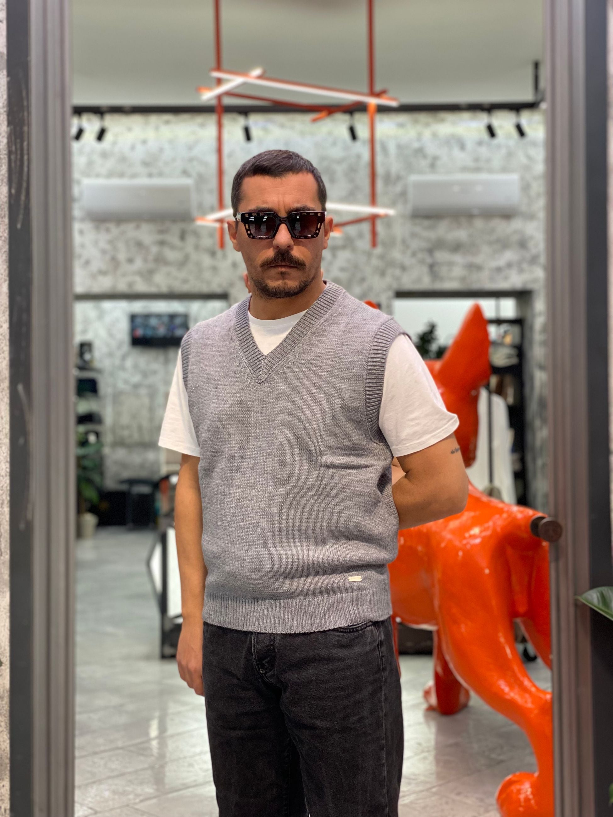 MAGLIA GILET IN MISTO LANA CON SCOLLO A PUNTA DI DIAMANTE - REGULAR FIT GL35261.GRI