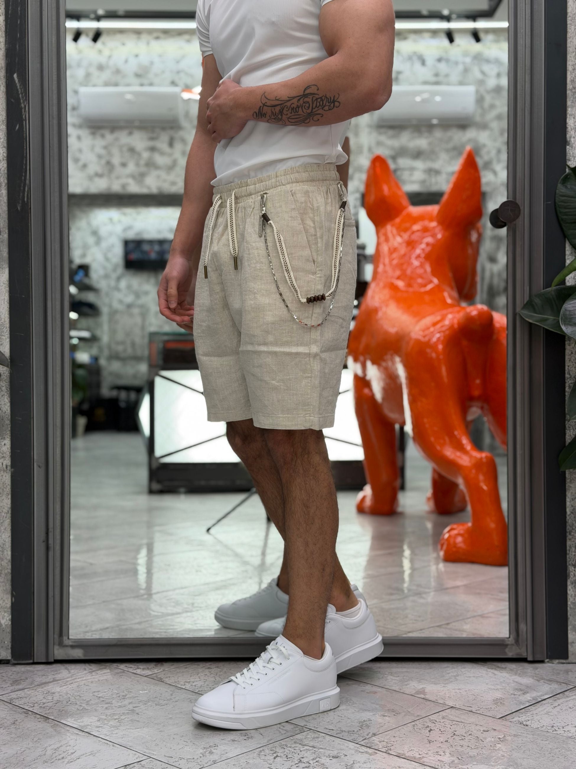 BERMUDA IN 100% PURO LINO CON LACCIO E ACCESSORIO CATENA REMOVIBILE - REGULAR FIT FJ3269-S26.SAB