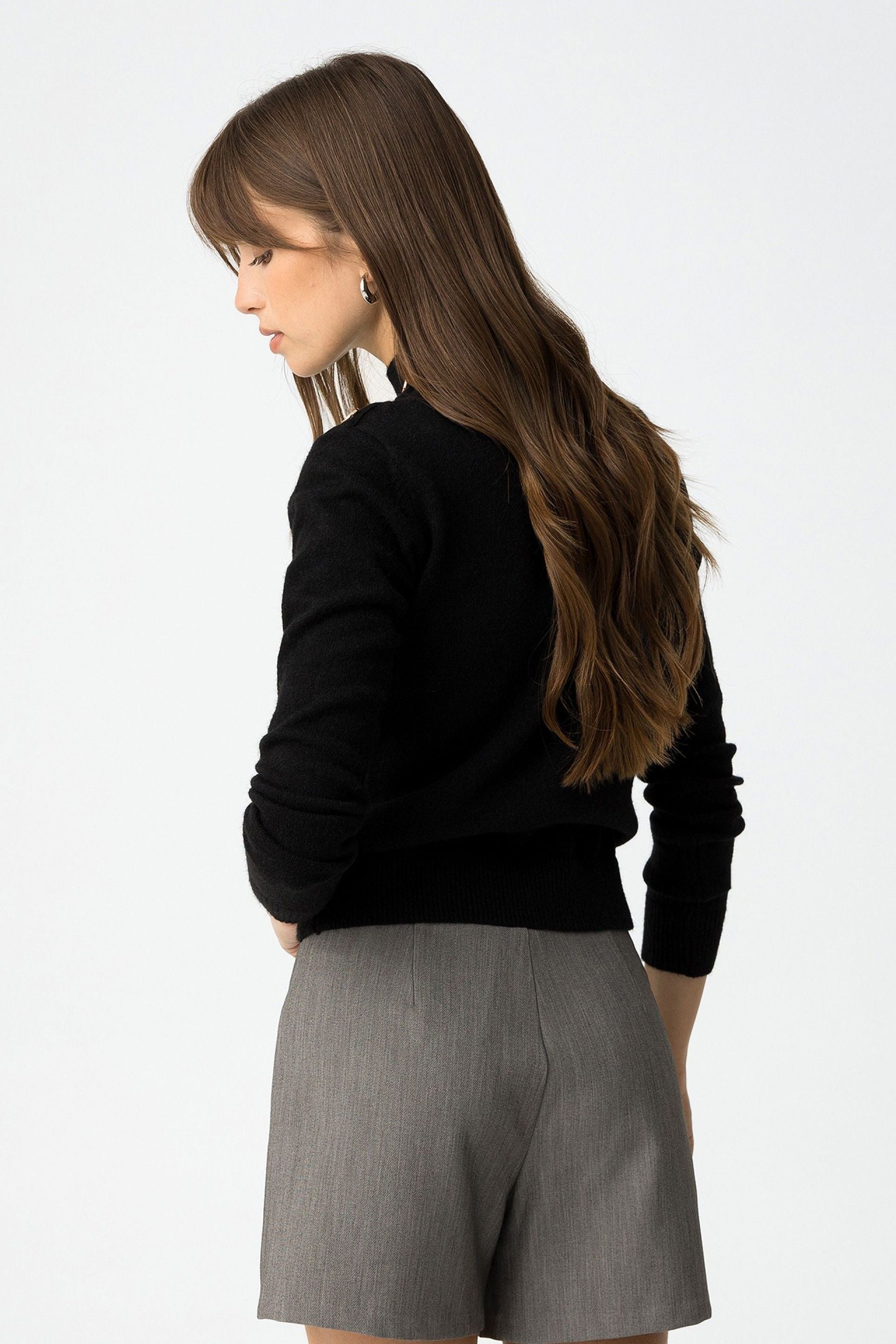 MAGLIONE BAUHAUS LUPETTO CON BOTTONI METALLICI SULLE SPALLE - SLIM FIT 10061611.NER