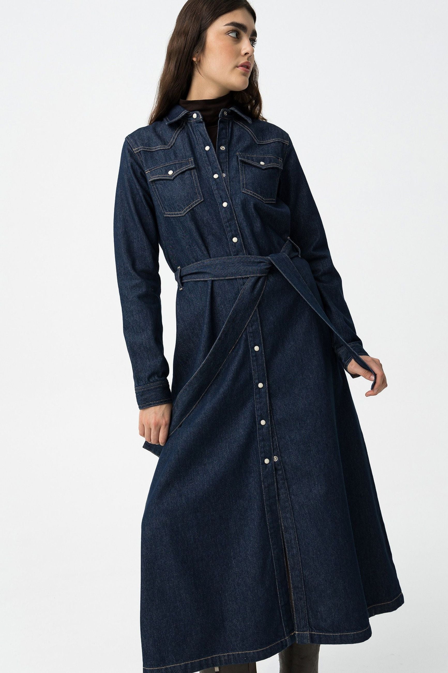 ABITO LUNGO OPHELIA_1 IN DENIM MODELLO TEXANO CON TASCHINI BOTTONI AUTOMATICI E CINTURA IN VITA - REGULAR FIT 10062716