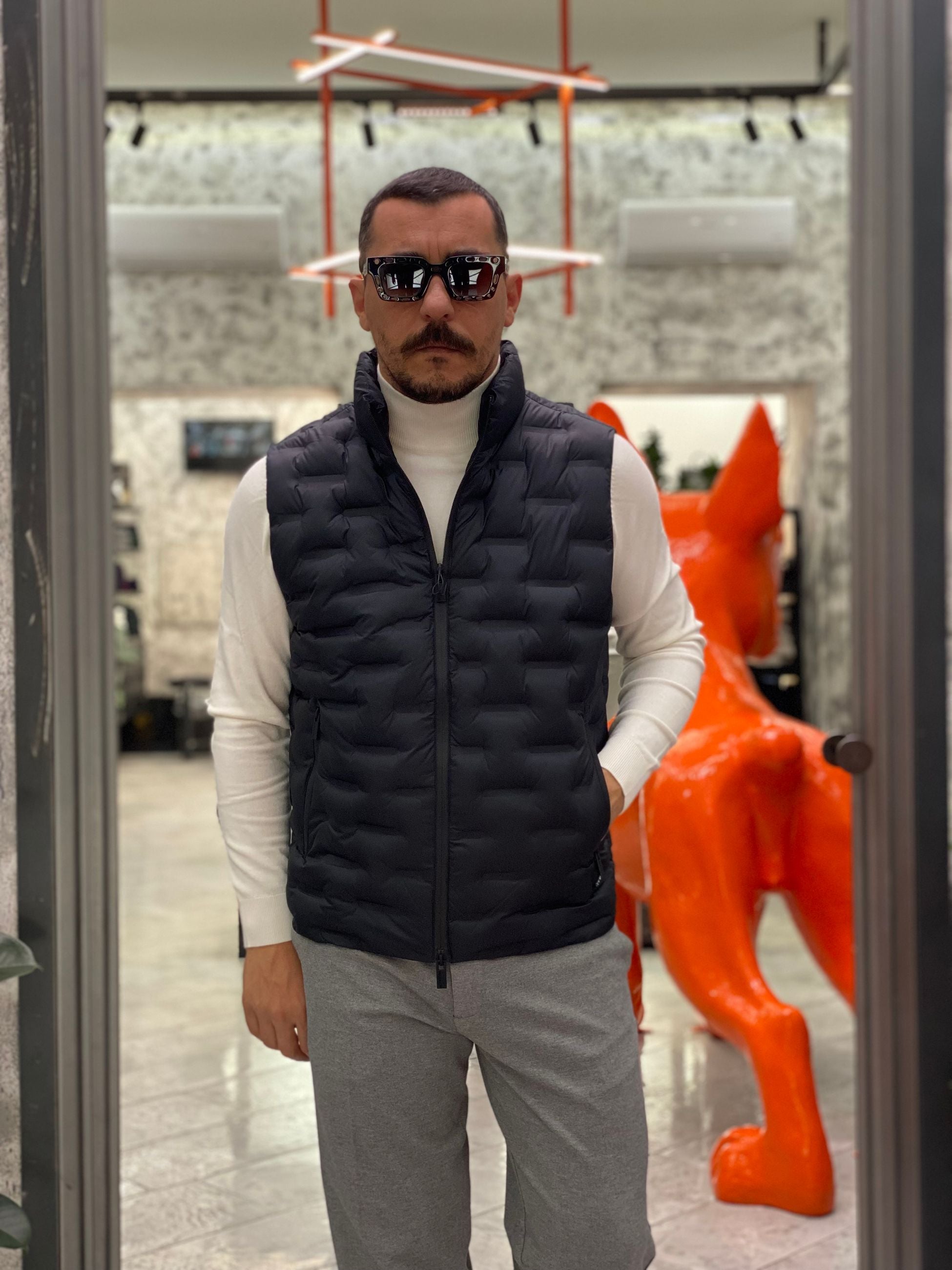 GIUBBINO SMANICATO LUPETTO TRAPUNTATO IN TESSUTO SOFTSHELL STRETCH - REGULAR FIT MK9940026.NER