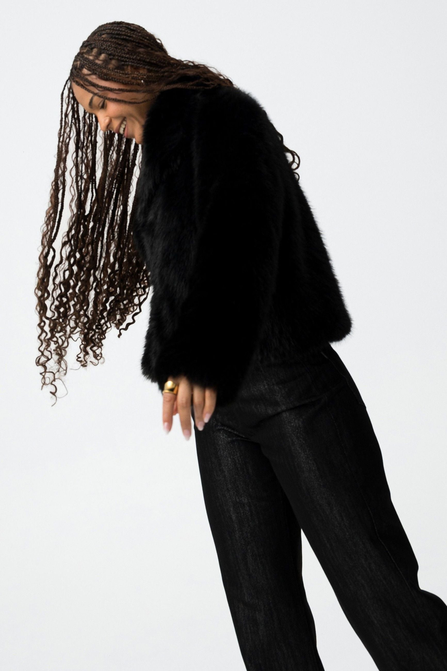 GIACCA CORTA THRETHA IN ECOPELLICCIA CON COLLO A REVERS E TASCHE LATERALI - REGULAR FIT 10062260.NER