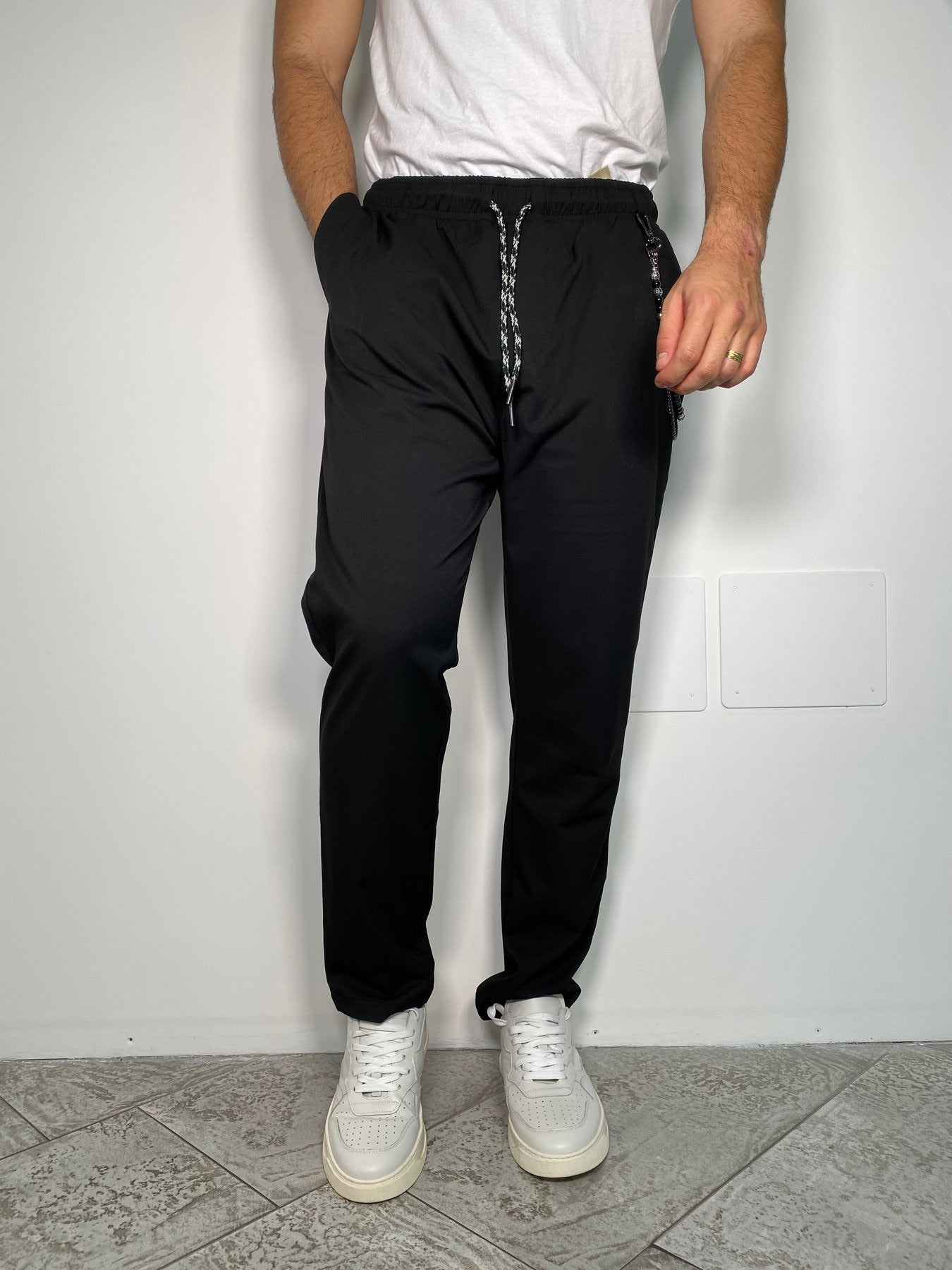 PANTALACCIO LEONARD IN TESSUTO ELASTICIZZATO CON ACCESSORIO CATENA REMOVIBILE - REGULAR FIT