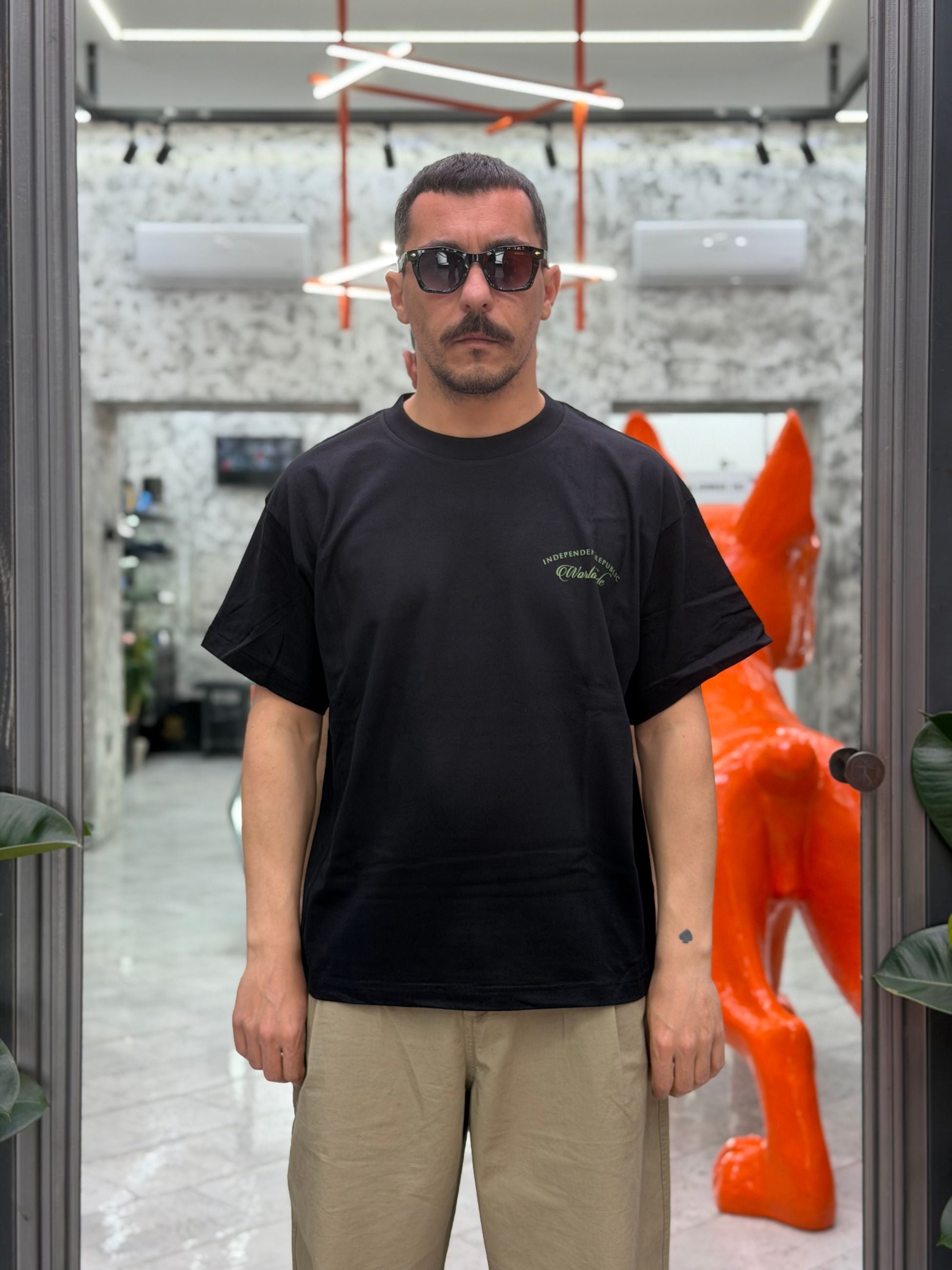 T-SHIRT MARRAKECH BOXY/CROPPED FIT CON STAMPA SUL RETRO MARRAKECH.NER