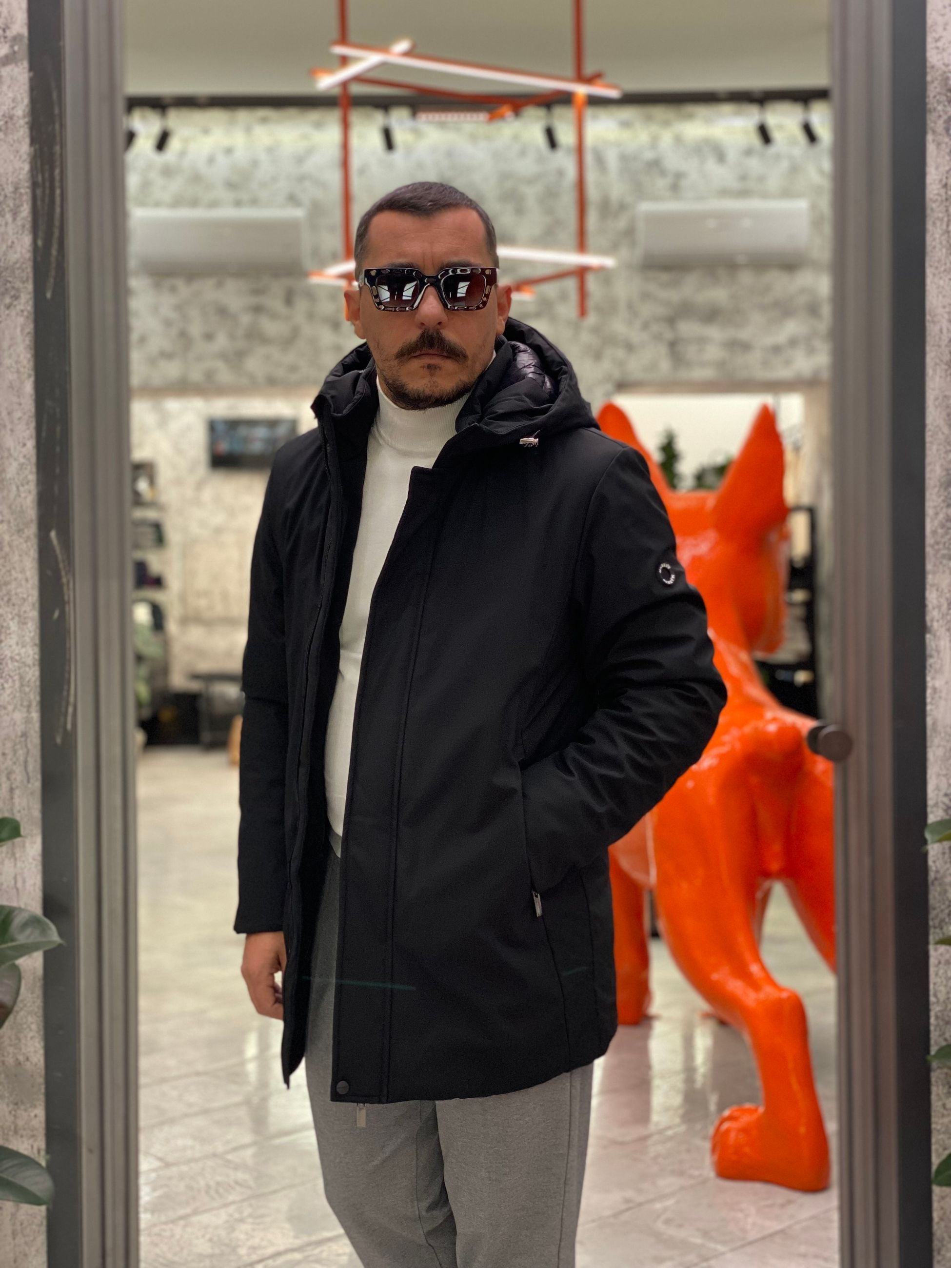 PARKA LUNGO CON CAPPUCCIO IN TESSUTO TECNICO WATERPROOF & WINDPROOF - REGULAR FIT MK24007-F25.NER