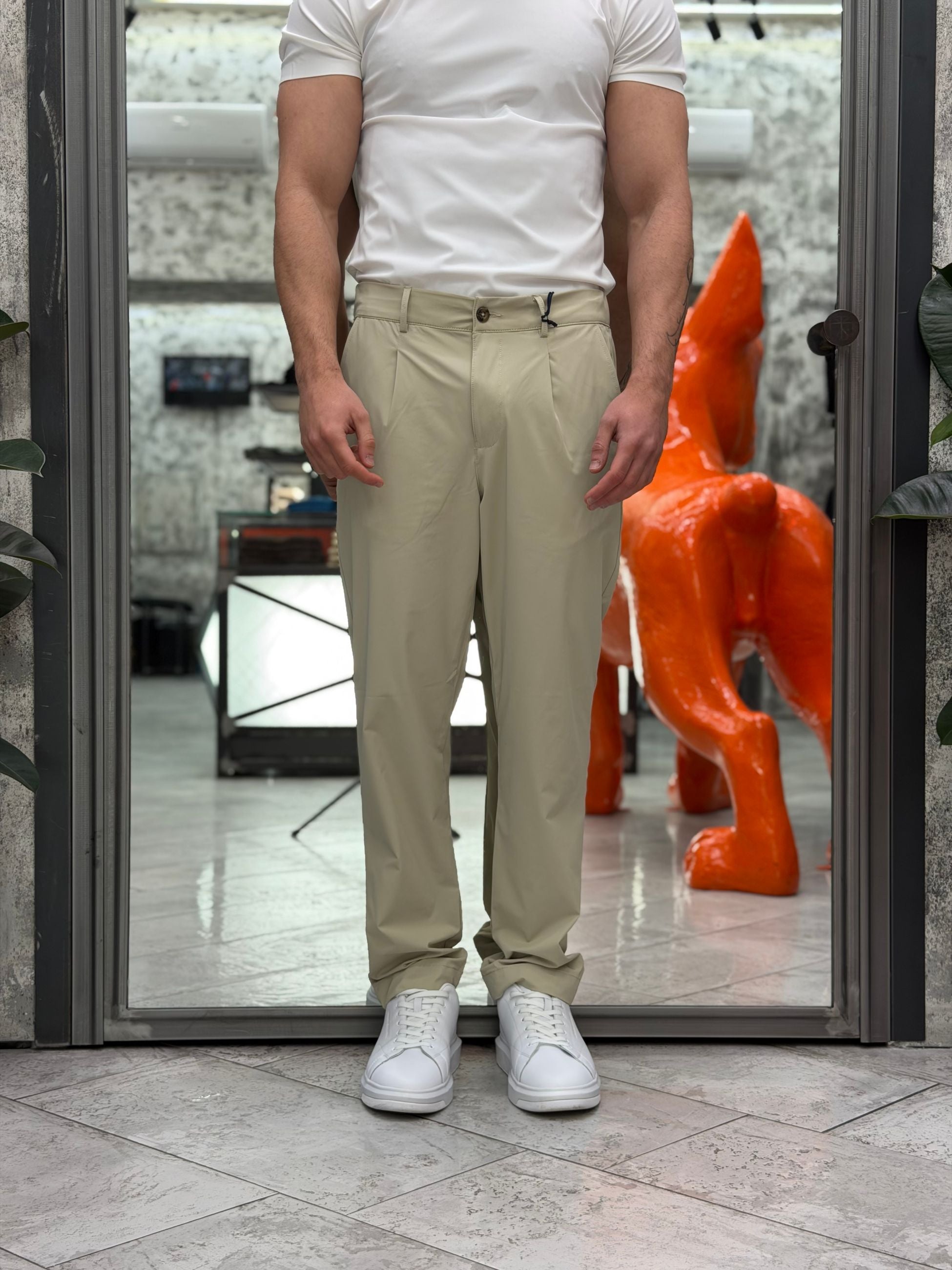 PANTANTALONE TASCA AMERICA IN TESSUTO TECNICO ELASTICIZZATO CON COULISSE E LACCIO - REGULAR FIT 26S38PA PA1240.SAF