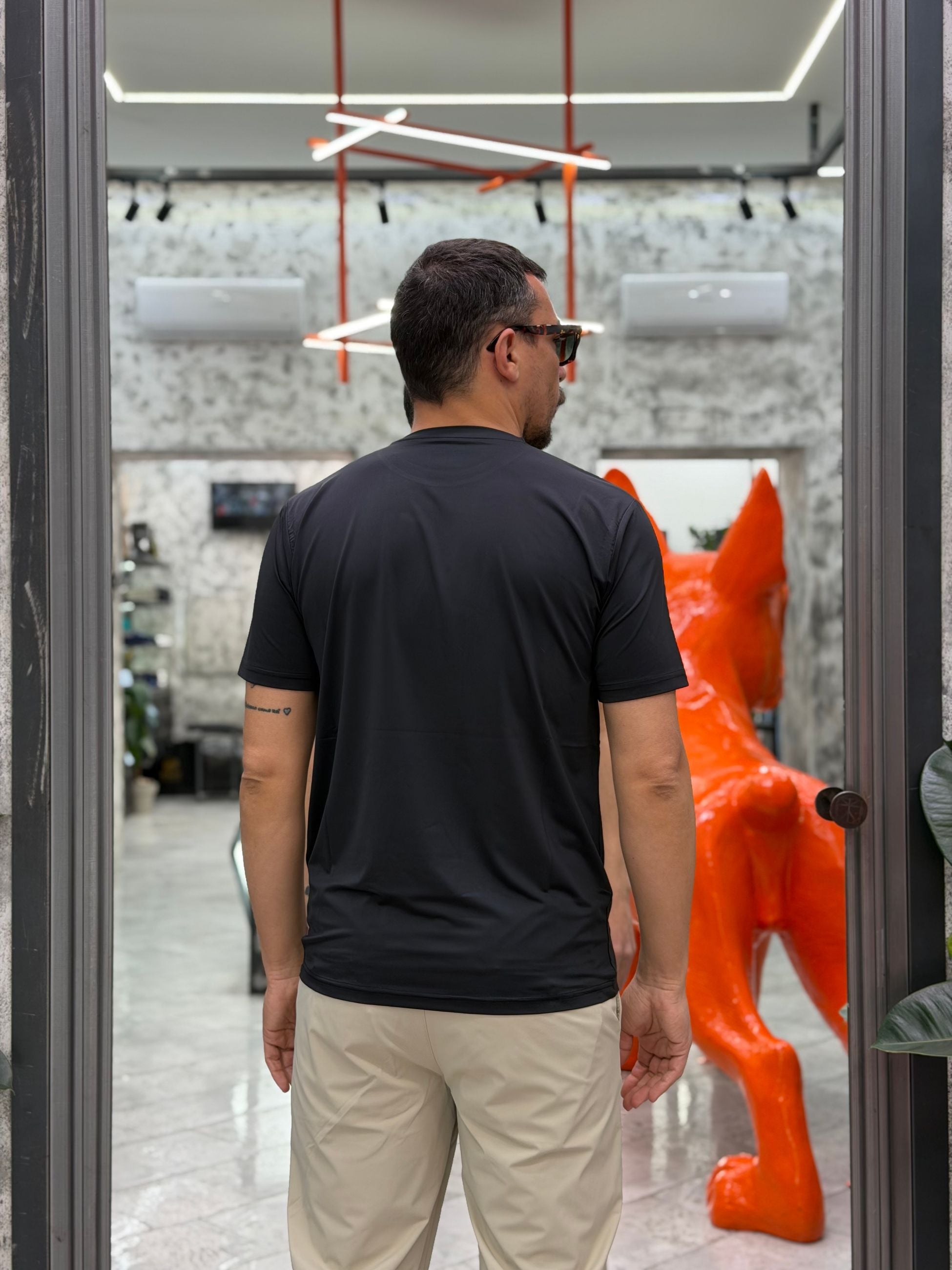 T-SHIRT IN TESSUTO TECNICO NO STIRO SUPER ELASTICIZZATO - SLIM FIT TE3326SS.NER