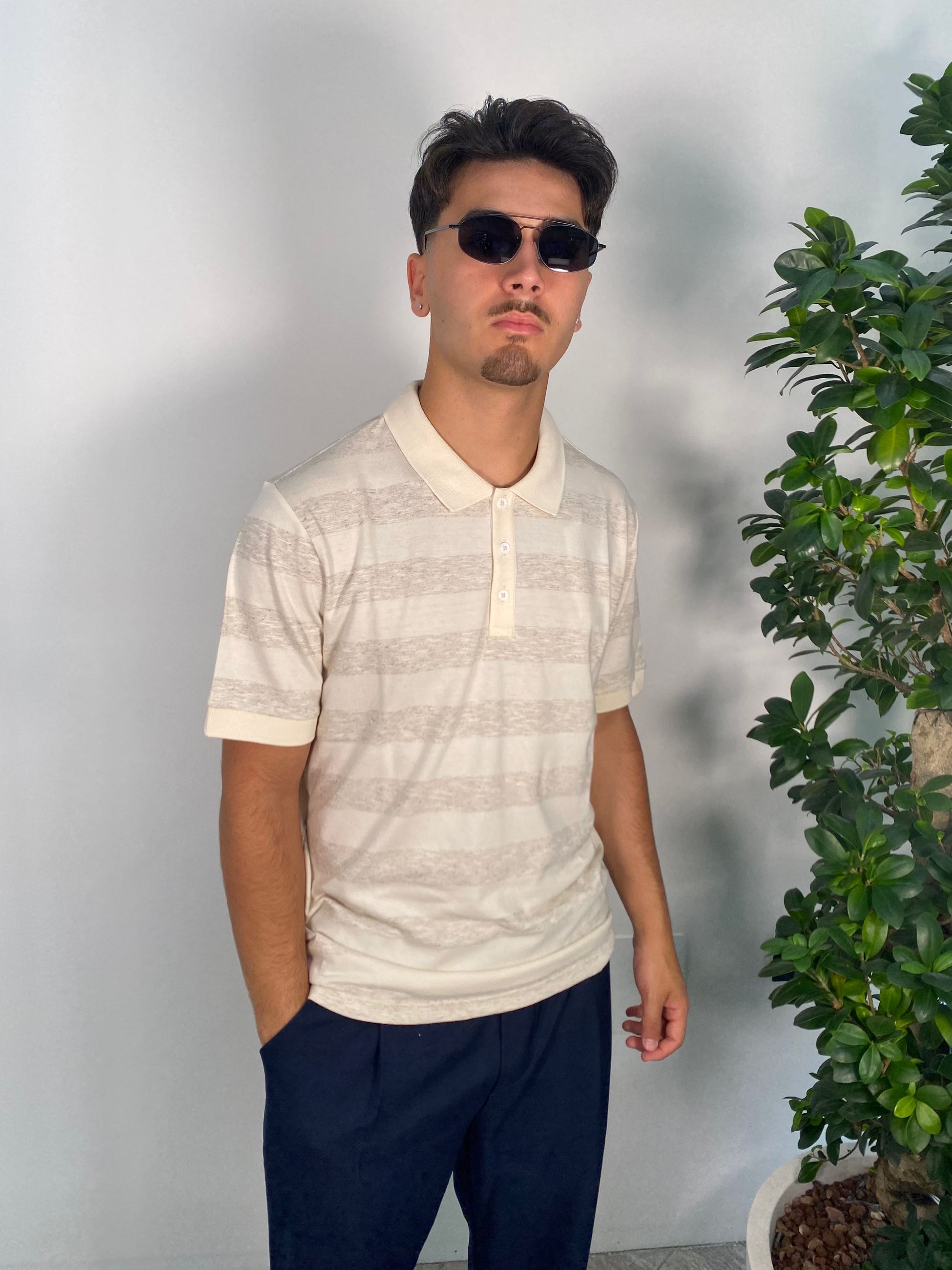 POLO IN MISTO COTONE/LINO A RIGHE LARGHE ORIZZONTALI - REGULAR FIT PE2927SS.BIGE
