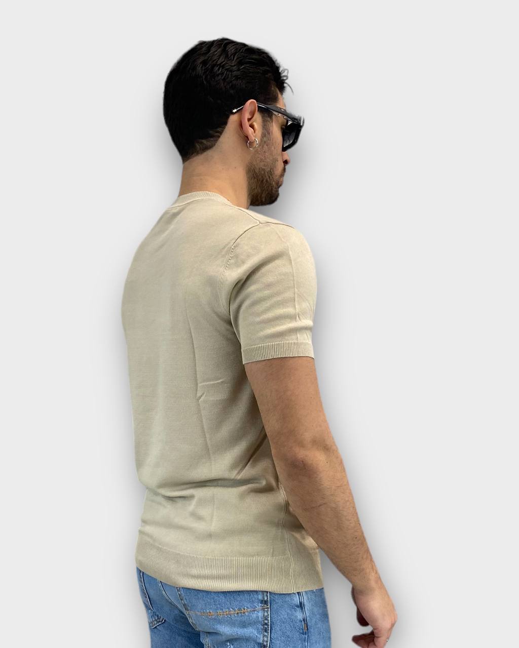 T-SHIRT IN FILO BASIC - MANICHE E VITA ELASTICIZZATE - REGULAR FIT