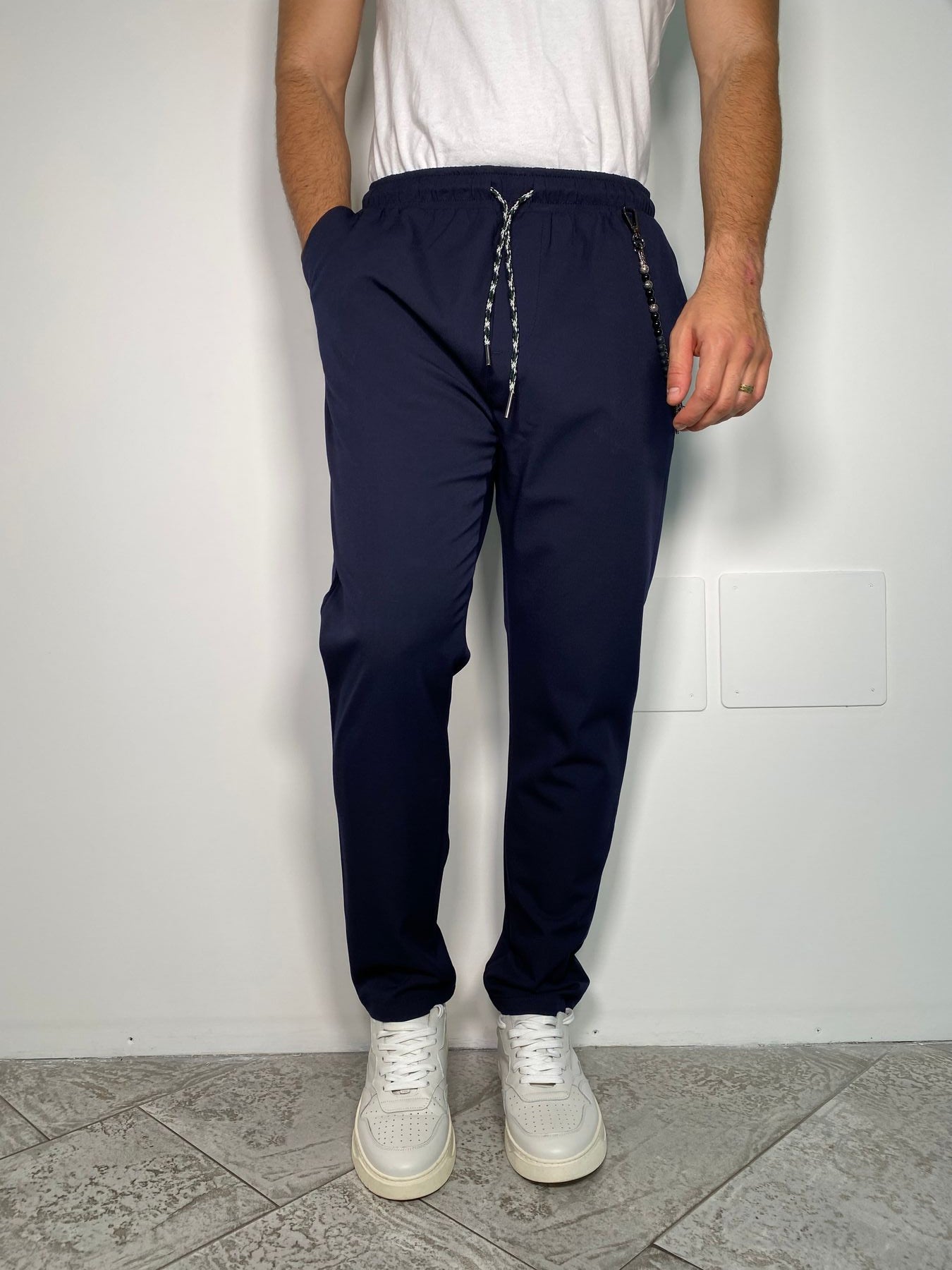 PANTALACCIO LEONARD IN TESSUTO ELASTICIZZATO CON ACCESSORIO CATENA REMOVIBILE - REGULAR FIT