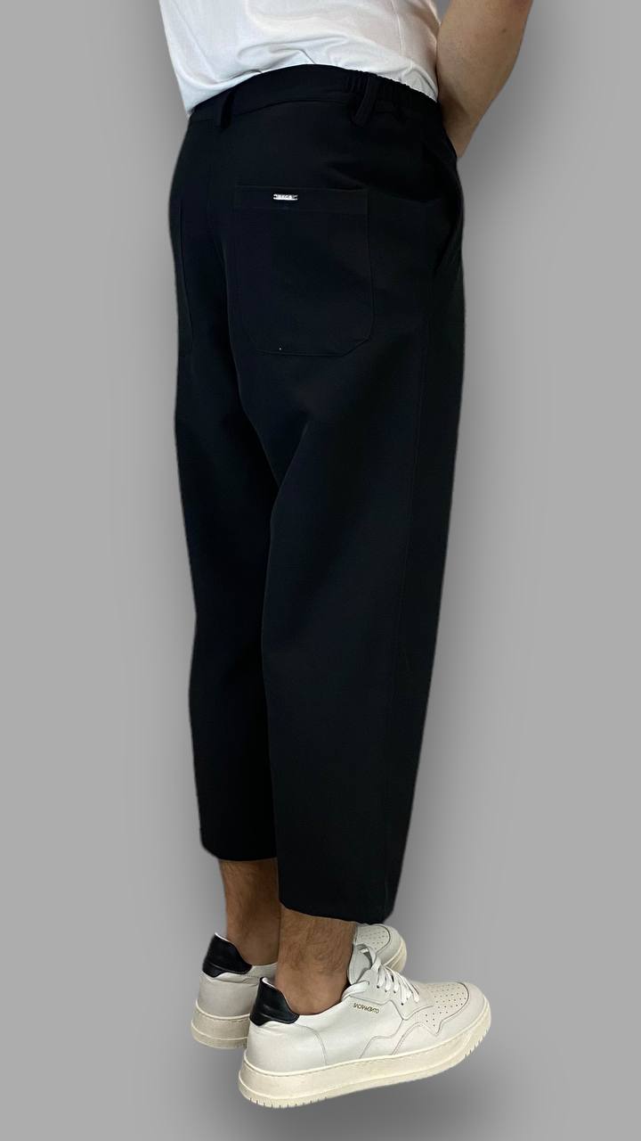 PANTALONE IN TESSUTO ELEGANTE MODELLO JAPAN CON ACCESSORIO CATENA REMOVIBILE - RELAXED FIT