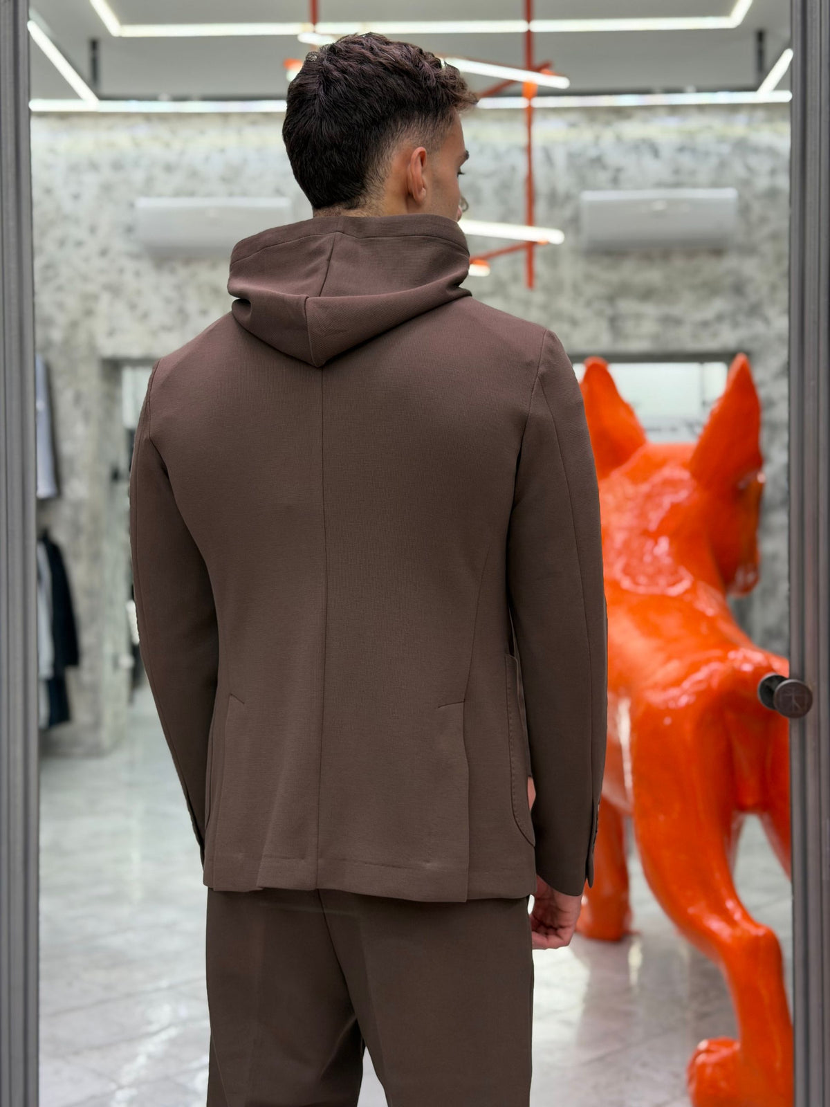 GIACCA DA COMPLETO MONOPETTO IN TESSUTO PUNTO MILANO ELASTICIZZATO CON TASCHE A TOPPA E CAPPUCCIO REMOVIBILE - REGULAR FIT GL3006TR-F26.COF