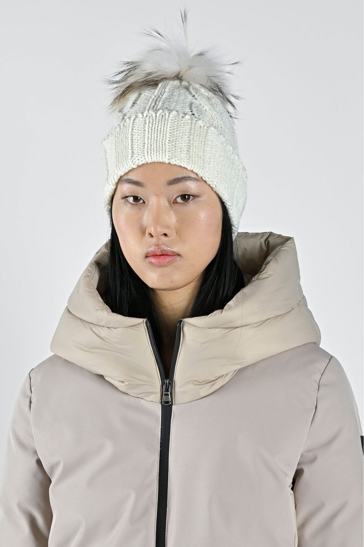 CAPPELLO IN LANA CON POMPON IN VERA PELLICCIA MURMASKY CN.A28105FUR.BIA