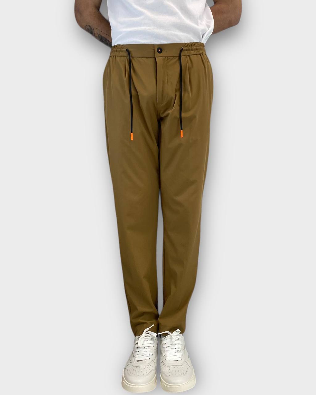 PANTALACCIO IN MORBIDO E LEGGERO TESSUTO TECNICO - RELAXED FIT