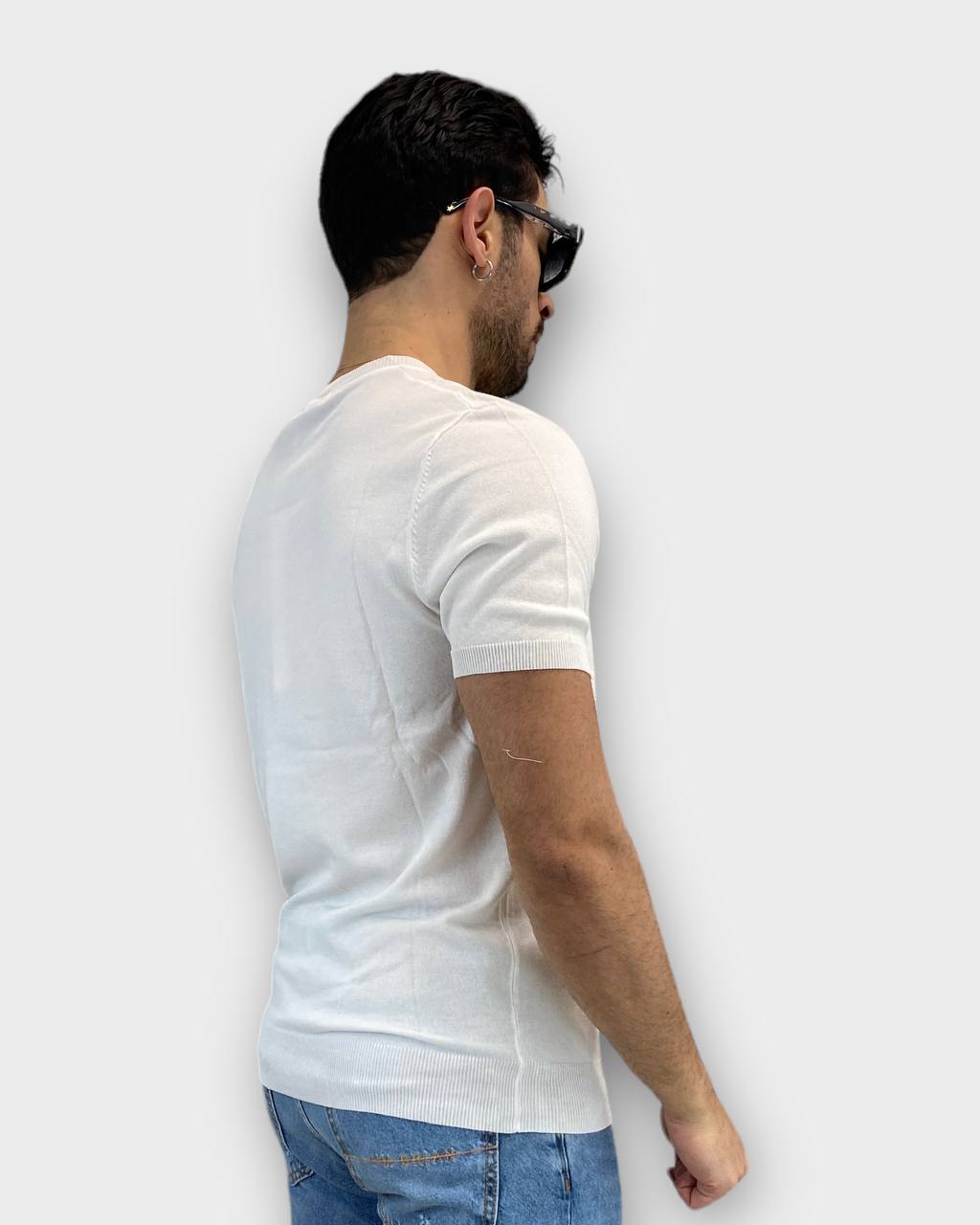T-SHIRT IN FILO BASIC - MANICHE E VITA ELASTICIZZATE - REGULAR FIT