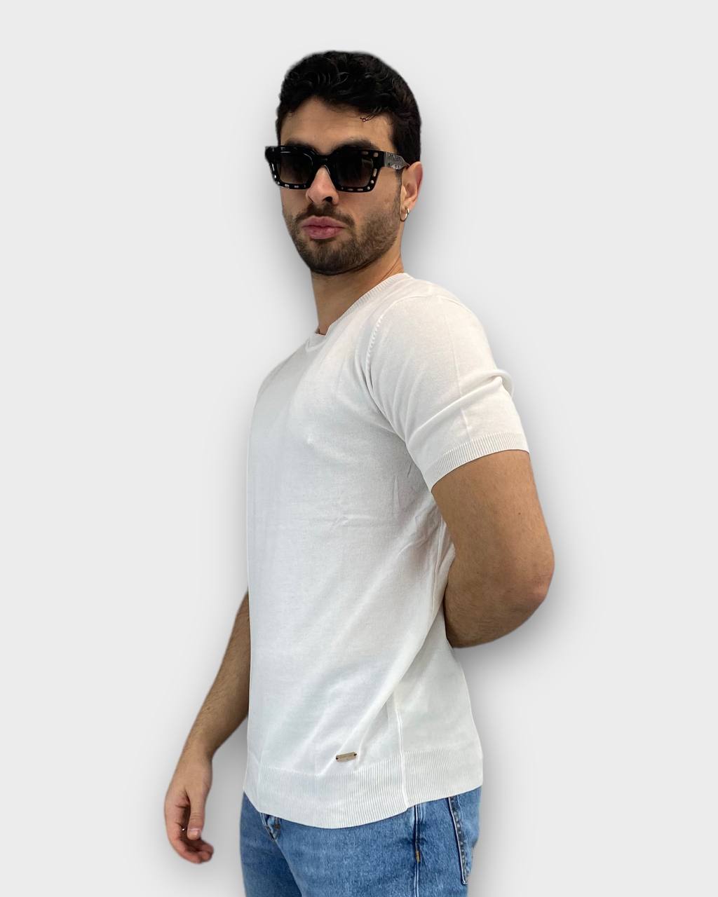 T-SHIRT IN FILO BASIC - MANICHE E VITA ELASTICIZZATE - REGULAR FIT