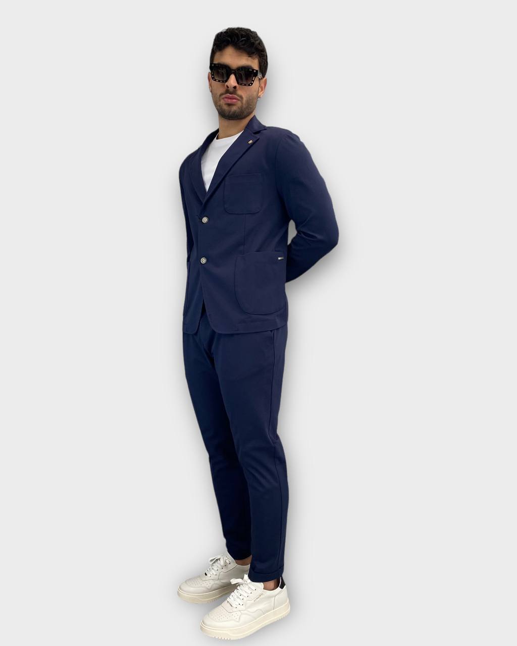 GIACCA DA ABITO MONOPETTO IN TESSUTO PUNTO MILANO ELASTICIZZATO CON TASCHE A TOPPA - SLIM FIT
