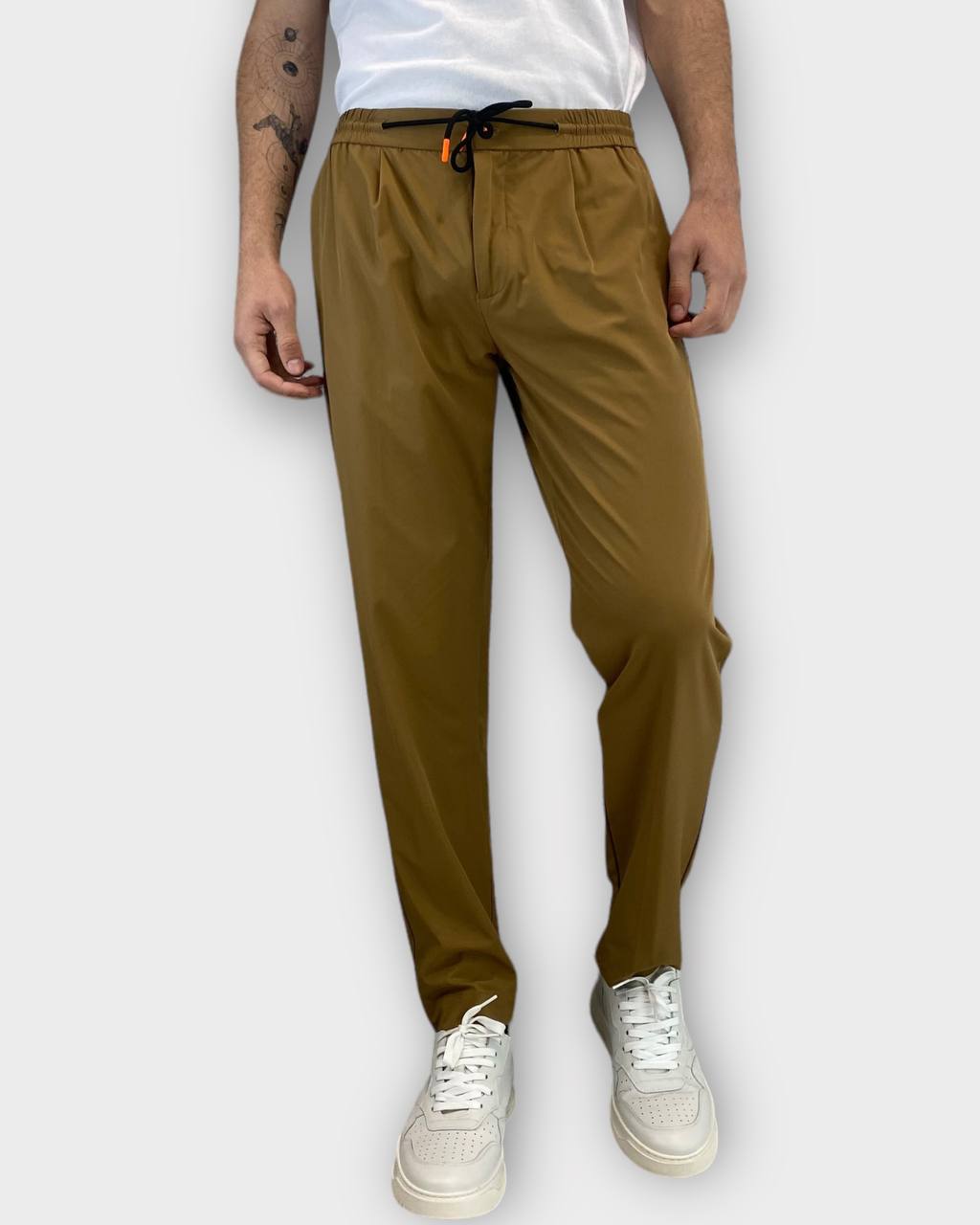 PANTALACCIO IN MORBIDO E LEGGERO TESSUTO TECNICO - RELAXED FIT