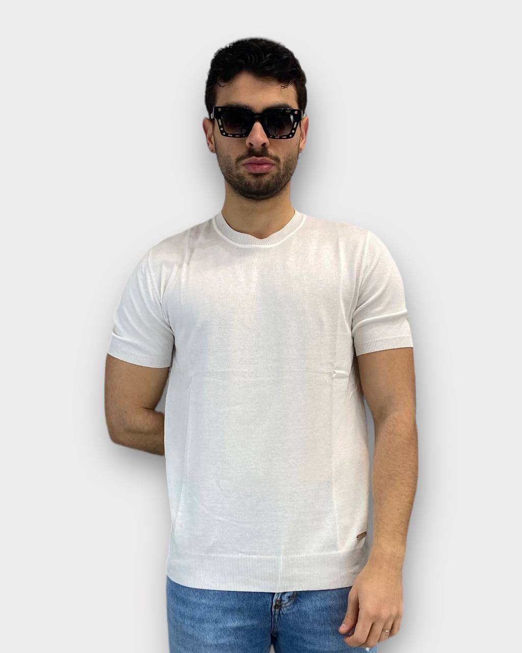 T-SHIRT IN FILO BASIC - MANICHE E VITA ELASTICIZZATE - REGULAR FIT